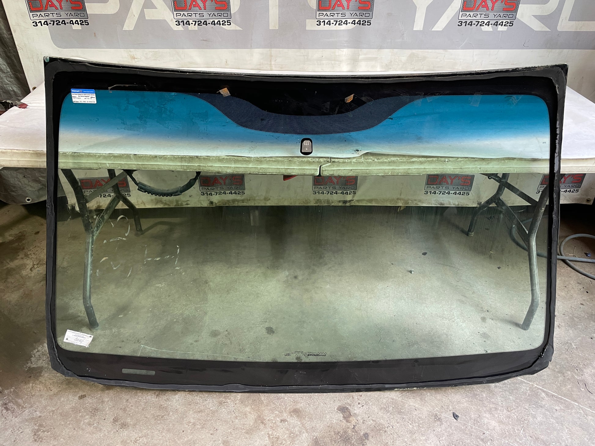 2009 Pontiac G8 Base Front Windshield Window Glass OEM LOCAL PICK UP - Day's Parts Yard