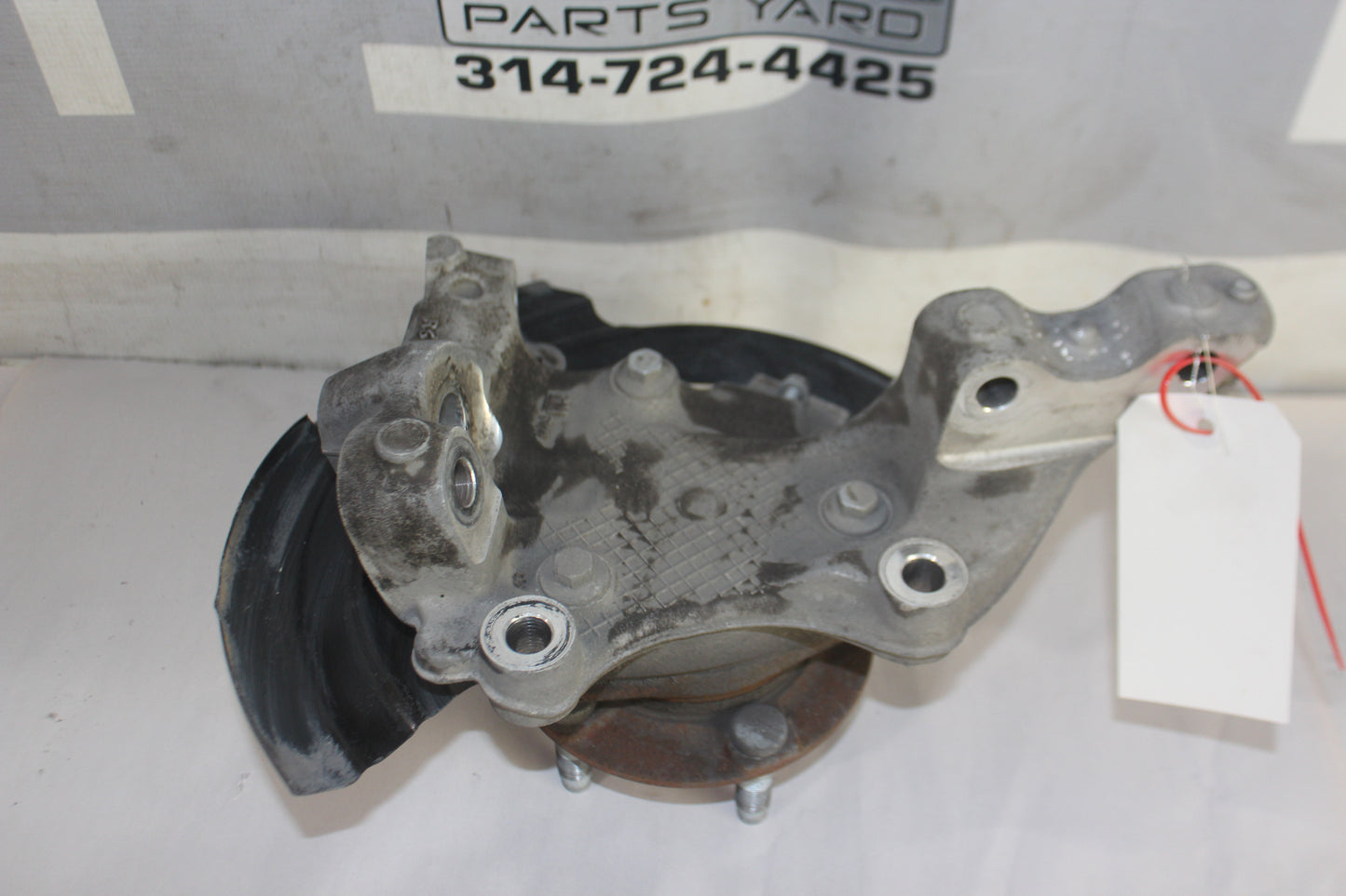 2015 Chevy SS Sedan Front RH Passenger Spindle Knuckle Hub Assembly OEM