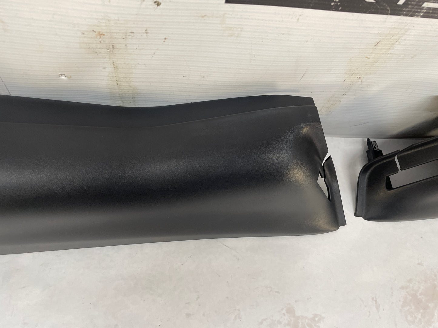 2004 Chevy C5 Corvette Z06 RH & LH B Pillar Seat Belt Cover Trim Panel OEM - Day's Parts Yard