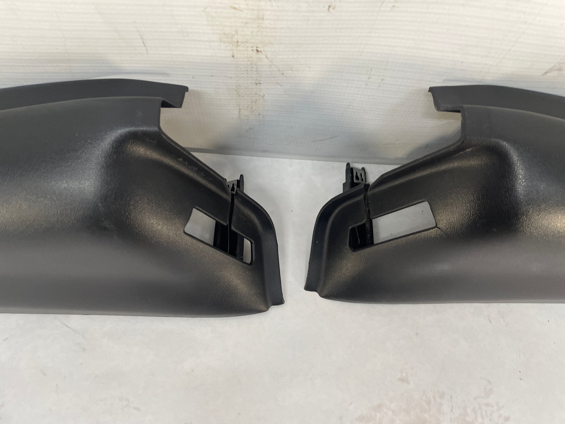 2004 Chevy C5 Corvette Z06 RH & LH B Pillar Seat Belt Cover Trim Panel OEM - Day's Parts Yard
