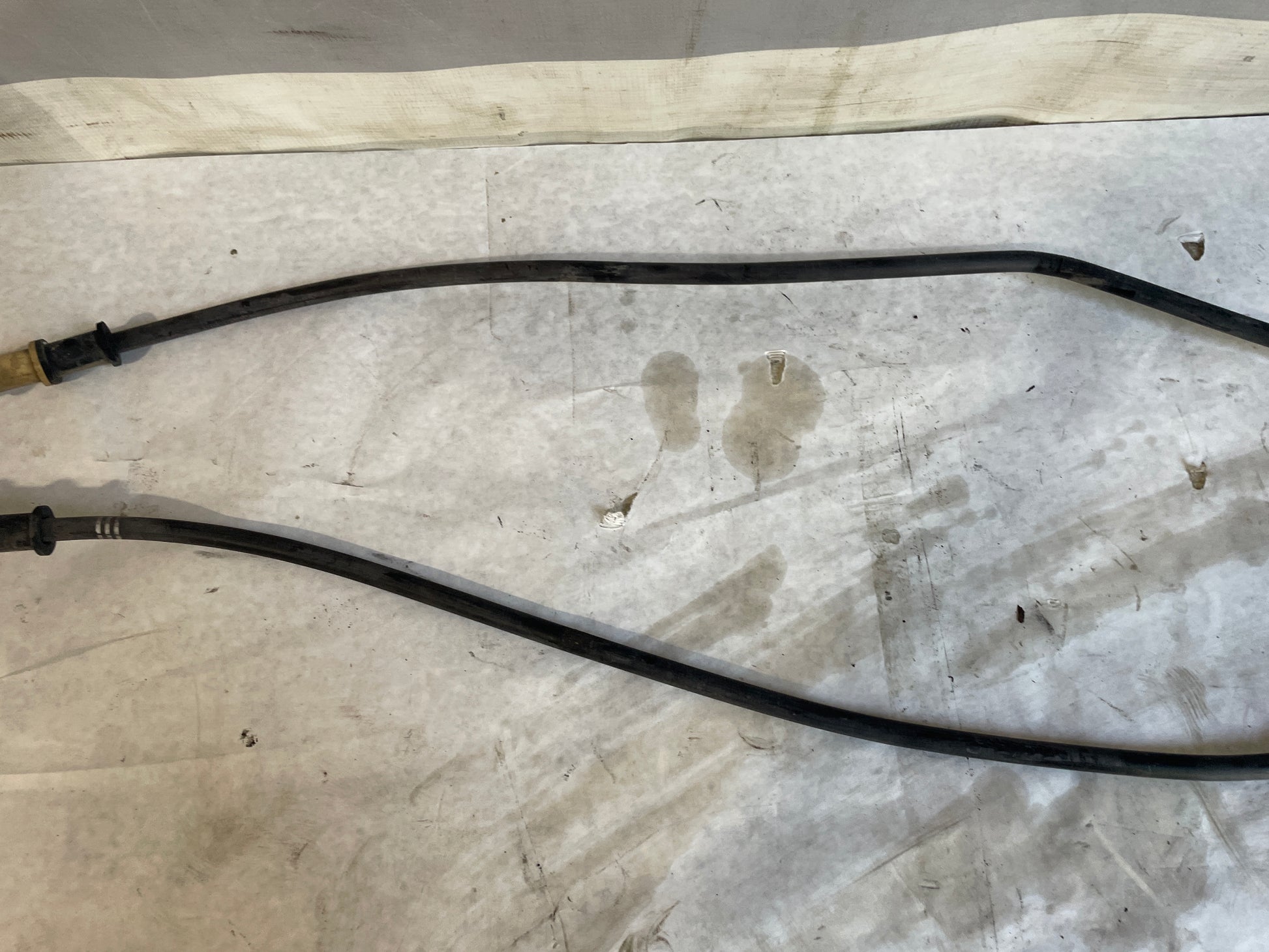 2010 Chevy Camaro SS Emergency Parking Brake Cable Line OEM - Day's Parts Yard