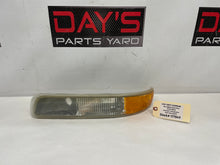 2003 Chevy Suburban LH Driver Front Turn Signal Running Light Lamp OEM - Day's Parts Yard
