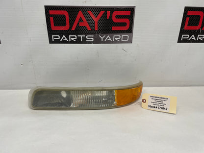 2003 Chevy Suburban LH Driver Front Turn Signal Running Light Lamp OEM - Day's Parts Yard