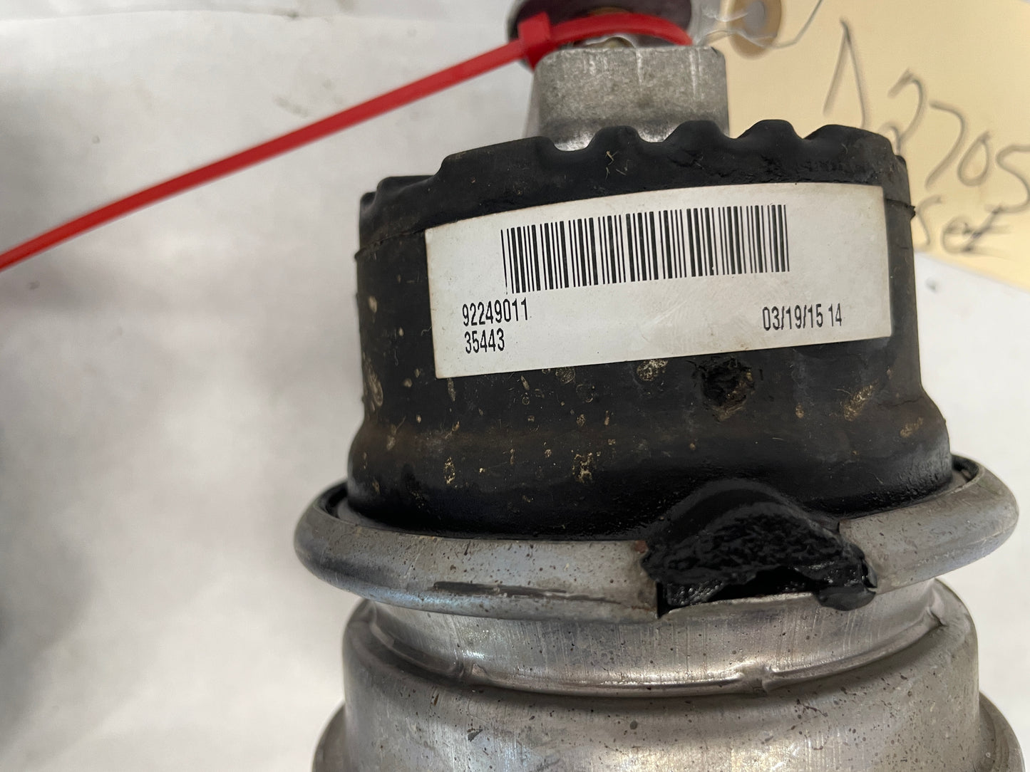 2015 Chevy Camaro SS RH & LH Engine Motor Mounts OEM
