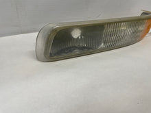 2003 Chevy Suburban LH Driver Front Turn Signal Running Light Lamp OEM - Day's Parts Yard