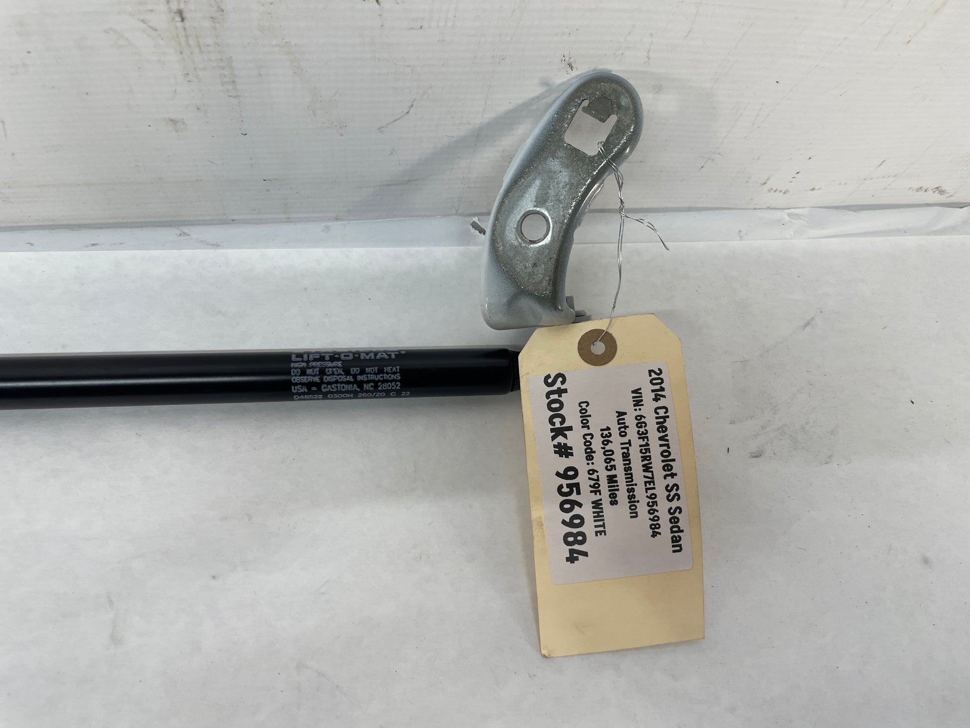 2004 Chevy C5 Corvette Z06 Hood Strut Shock w/ Bracket OEM - Day's Parts Yard