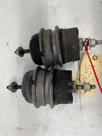 2015 Chevy Camaro SS RH & LH Engine Motor Mounts OEM