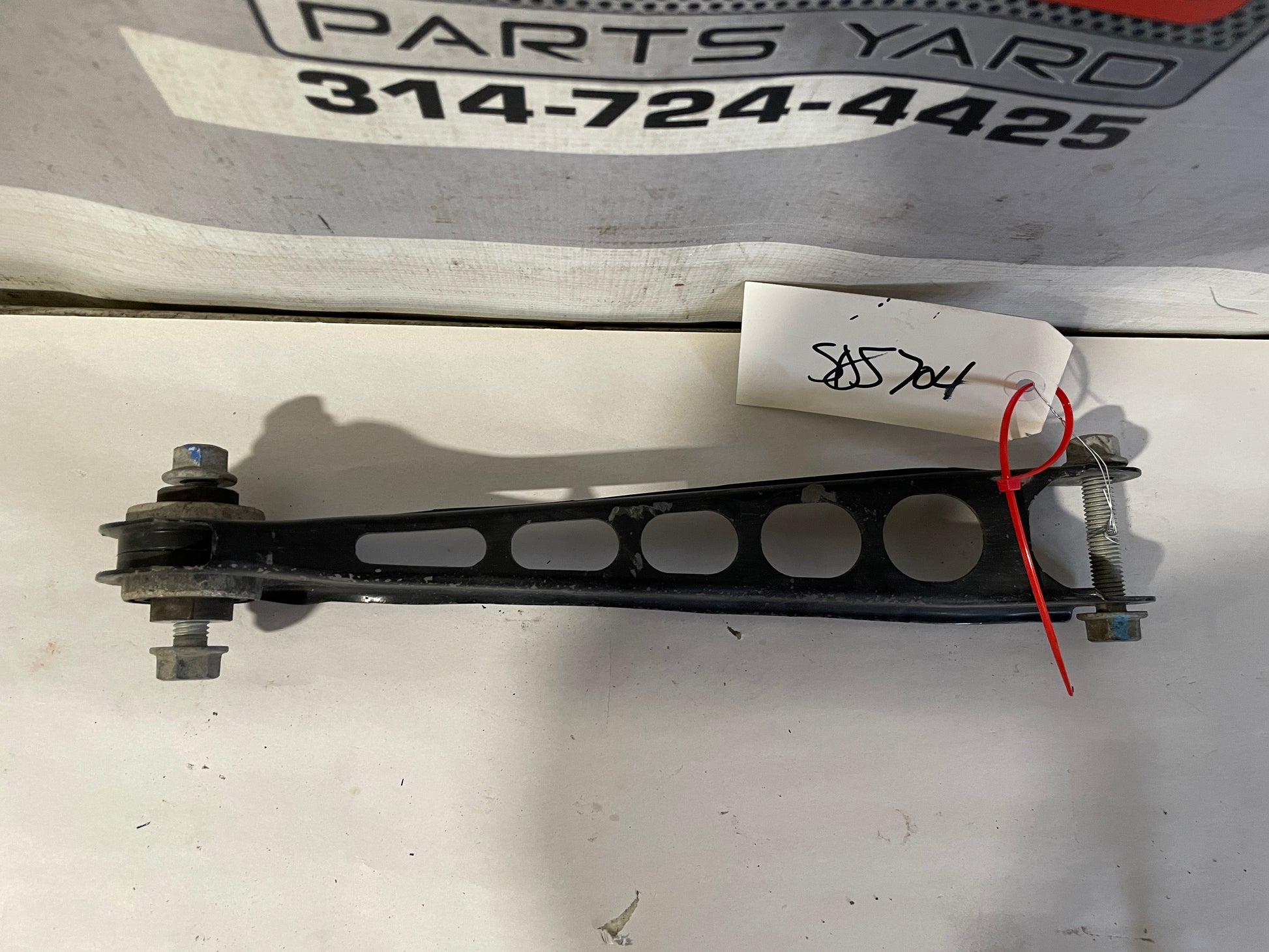 2018 Chevy Camaro SS Rear RH Passenger Lower Control Arm OEM - Day's Parts Yard