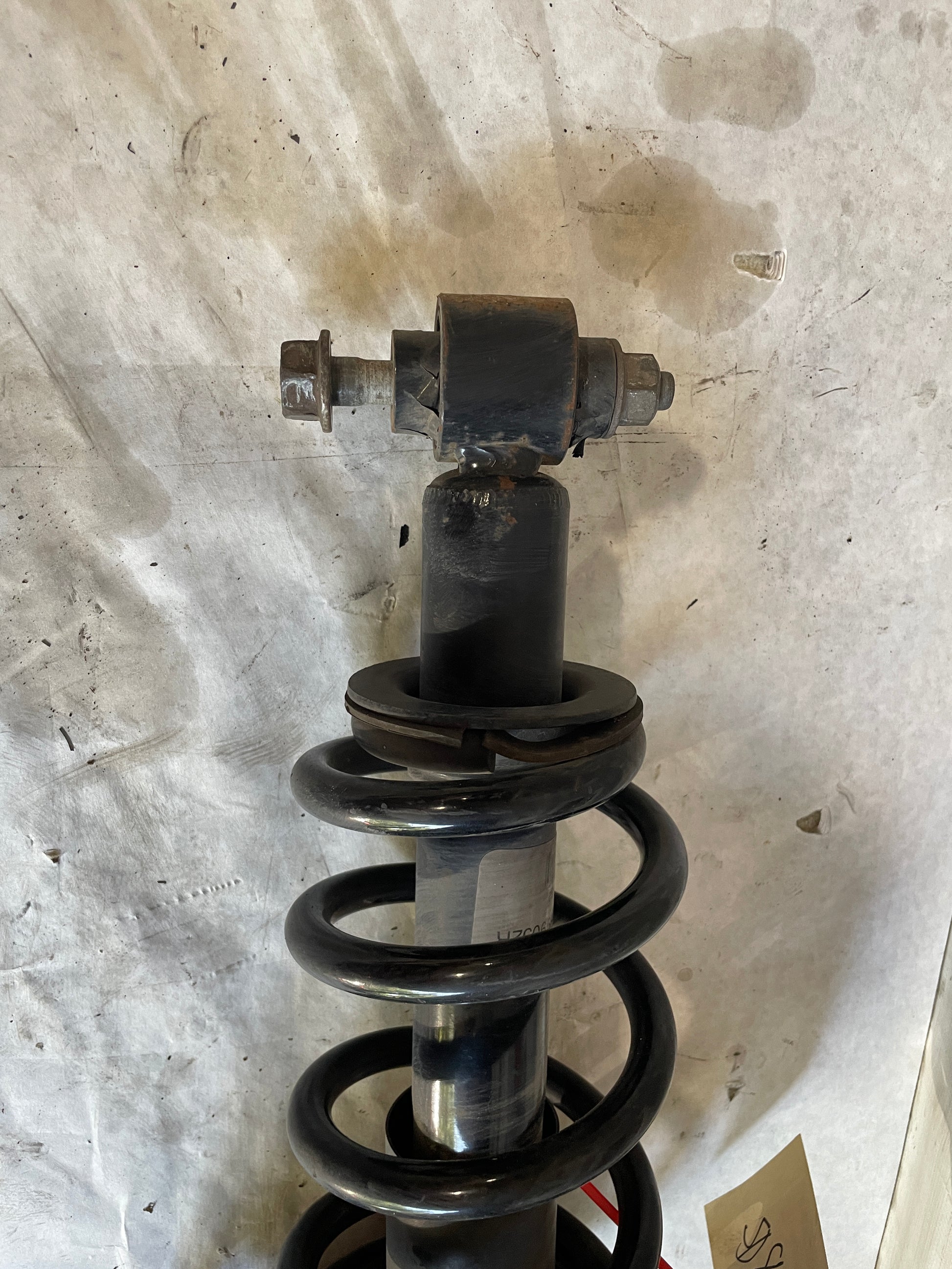 2010 Chevy Camaro SS Rear RH Passenger Shock Strut Absorber - Day's Parts Yard