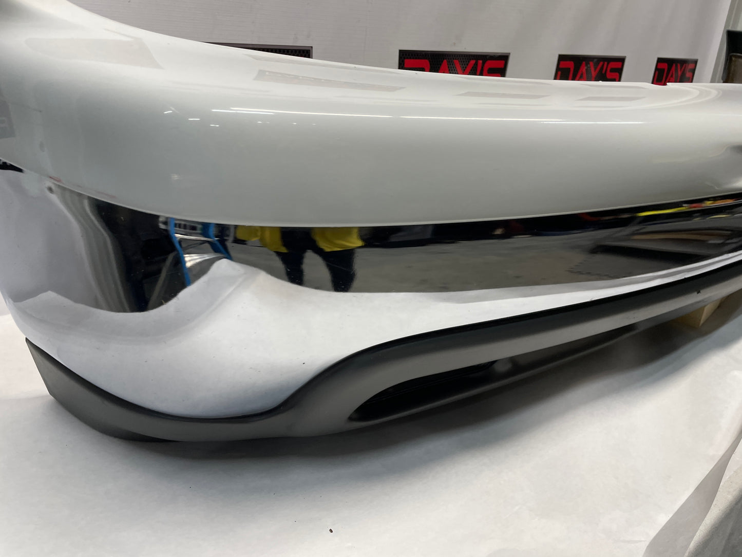 2003 Chevy Suburban Complete Front Bumper OEM