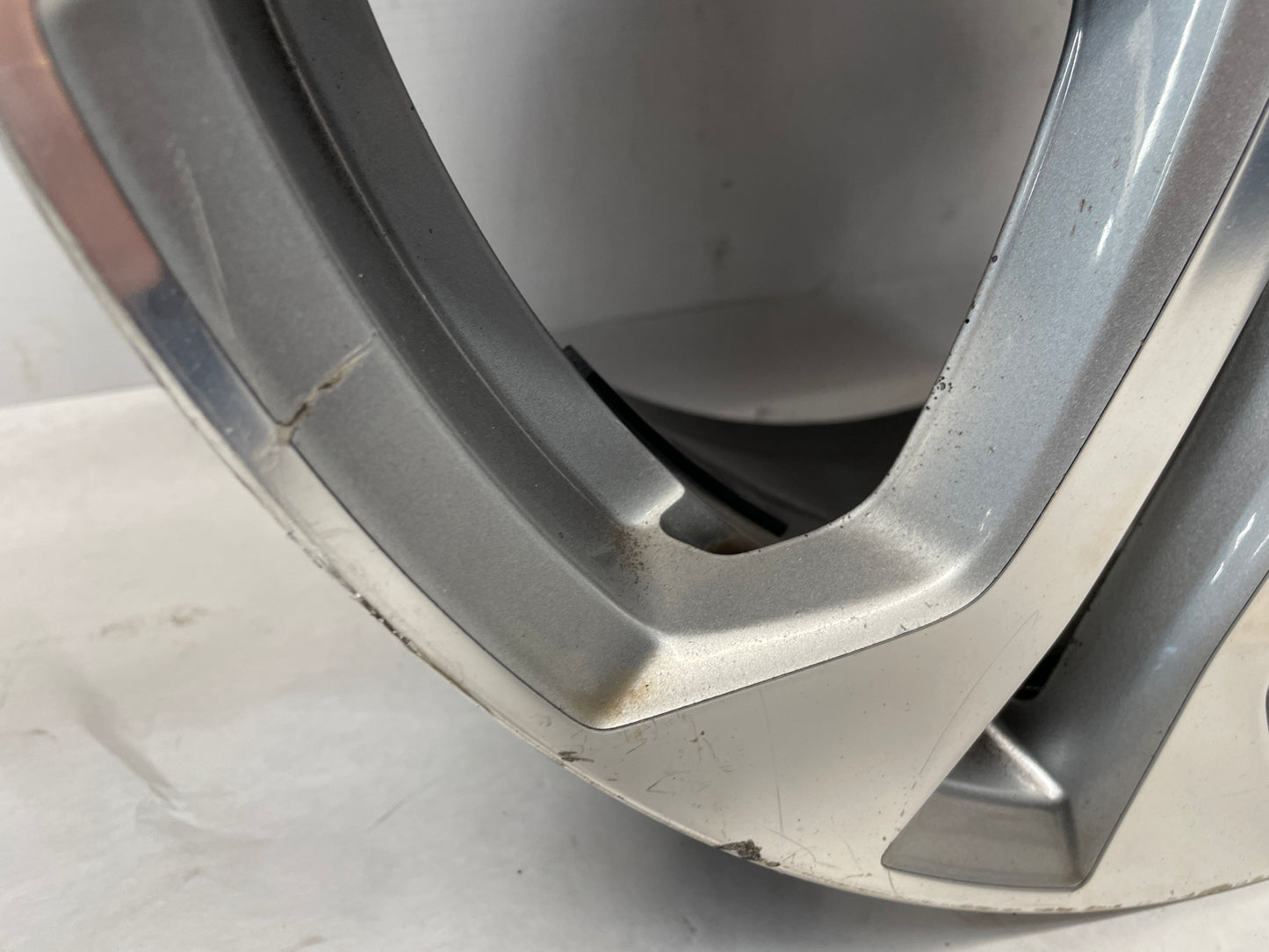 2017 Chevy SS Sedan Factory OEM Rear Wheel 19x9 OEM