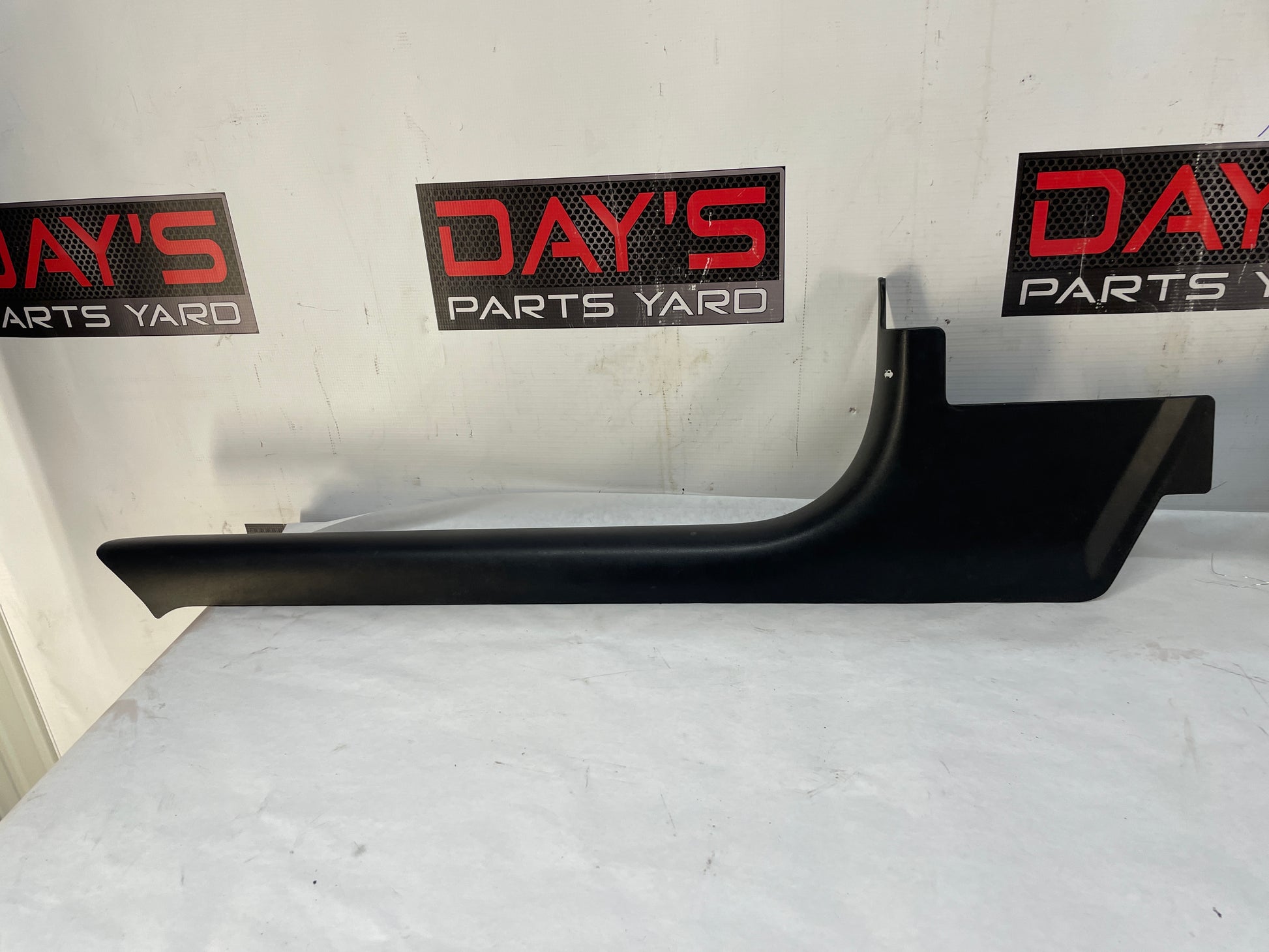 2004 Chevy C5 Corvette Z06 RH LH Interior Sill Plates Kick Panels Carpet Retainers OEM - Day's Parts Yard