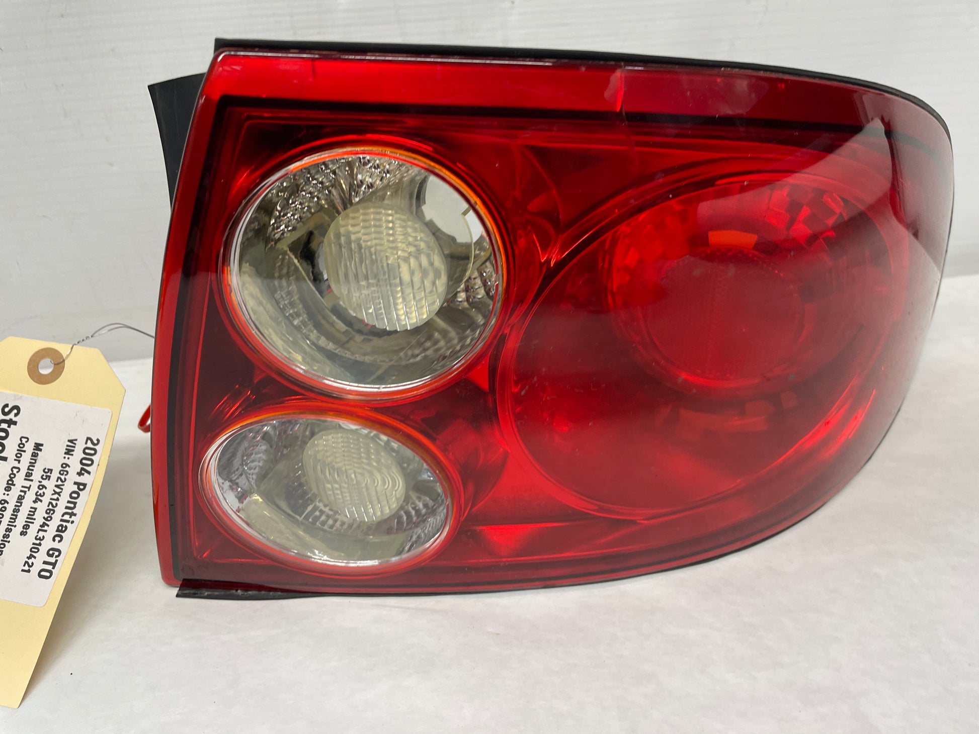 2004 Pontiac GTO RH Passenger Taillight Tail Light Lamp OEM - Day's Parts Yard