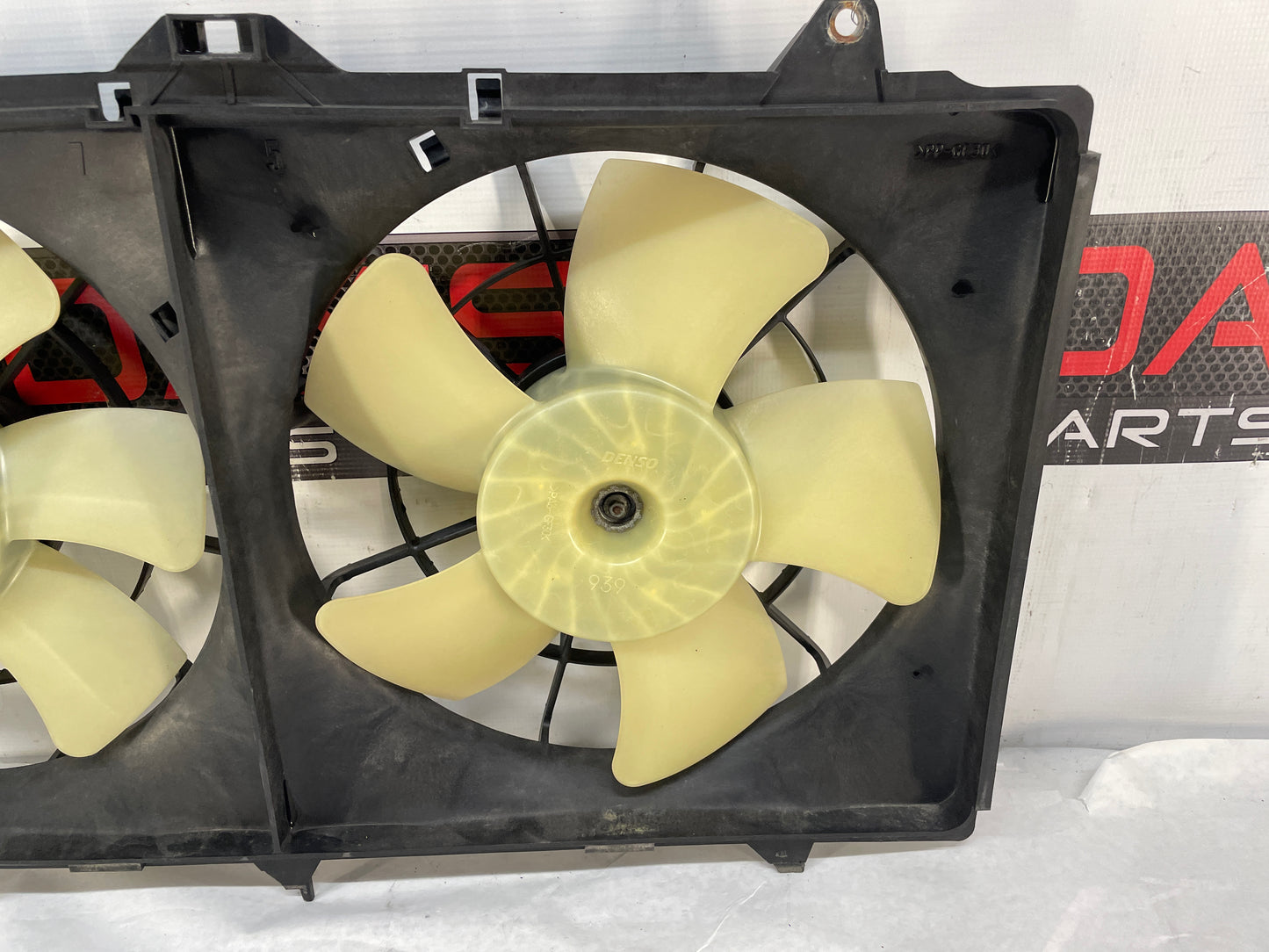 2013 Chevy Caprice PPV Radiator Duel Dual Electric Radiator Cooling Fans OEM - Day's Parts Yard