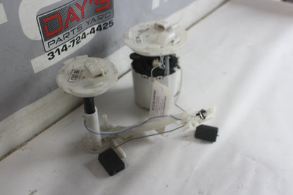 2015 Chevy SS Sedan  Fuel Pump and Level Sending Assembly OEM - Day's Parts Yard