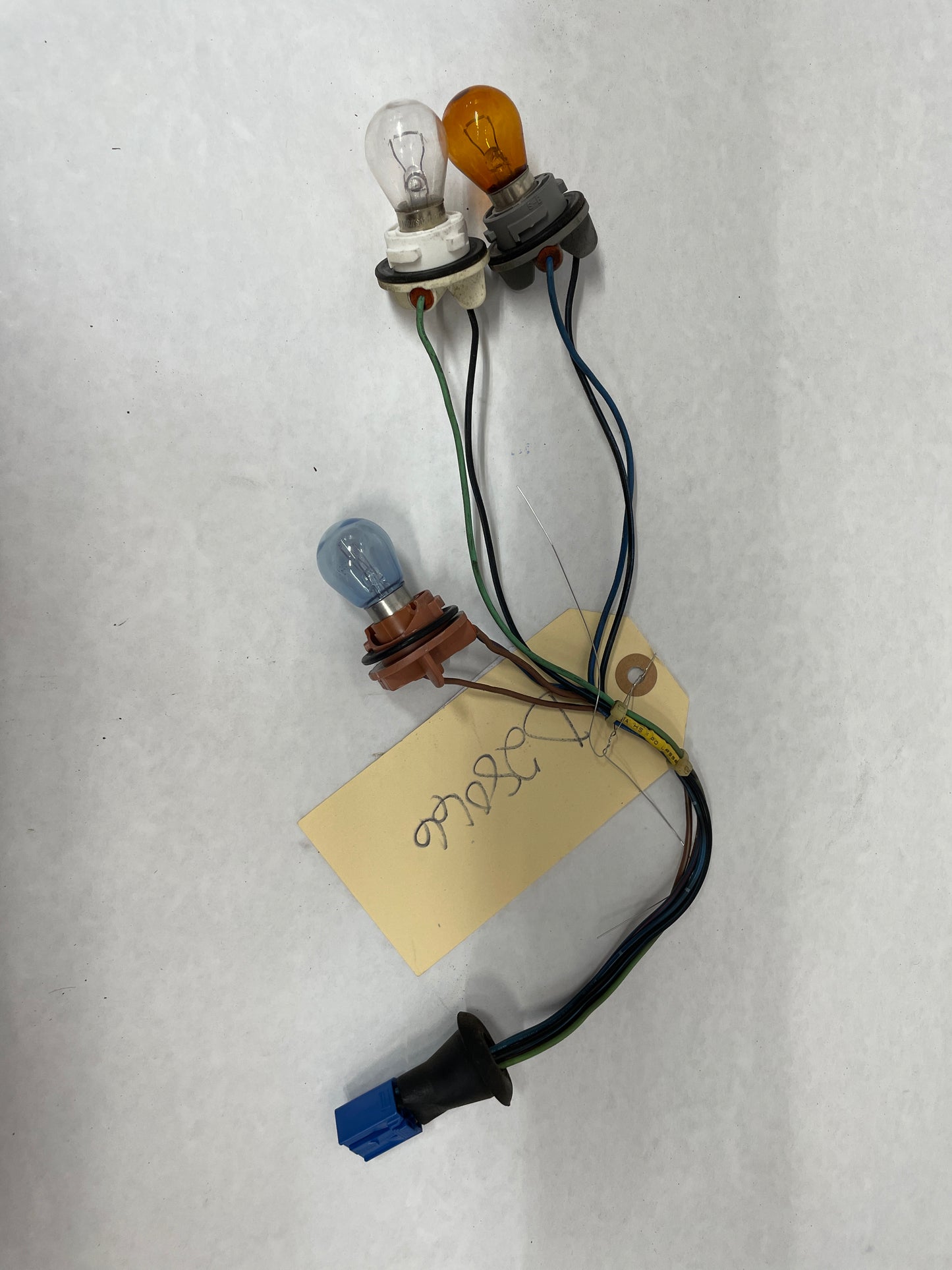 2004 Pontiac GTO LH Driver Tail Light Taillight Wire Wiring Harness OEM - Day's Parts Yard