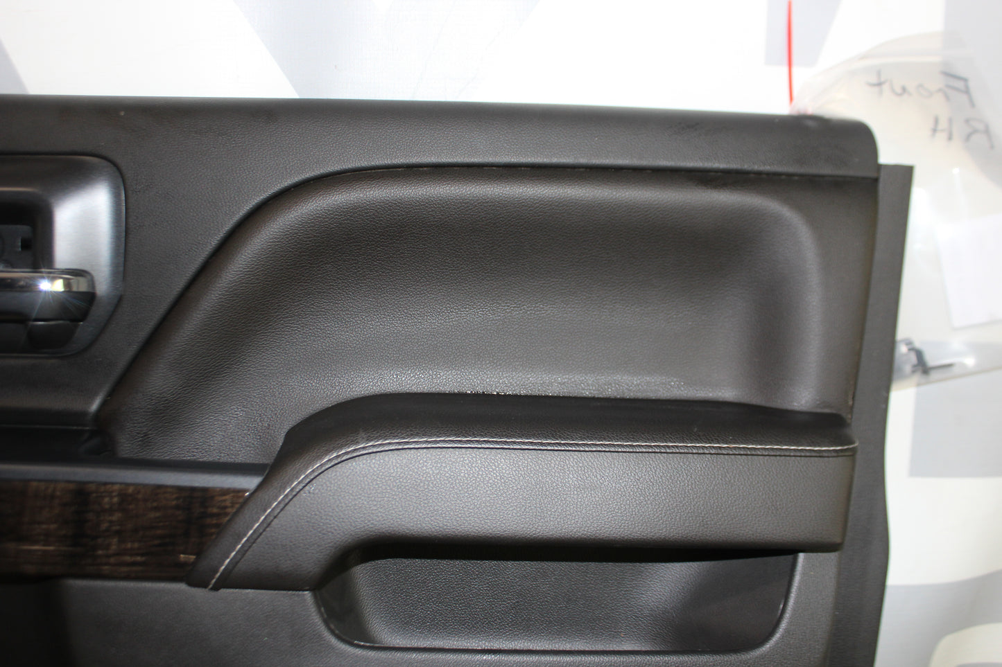 2014 GMC Sierra K1500 Denali Front RH Passenger Door Panel OEM - Day's Parts Yard