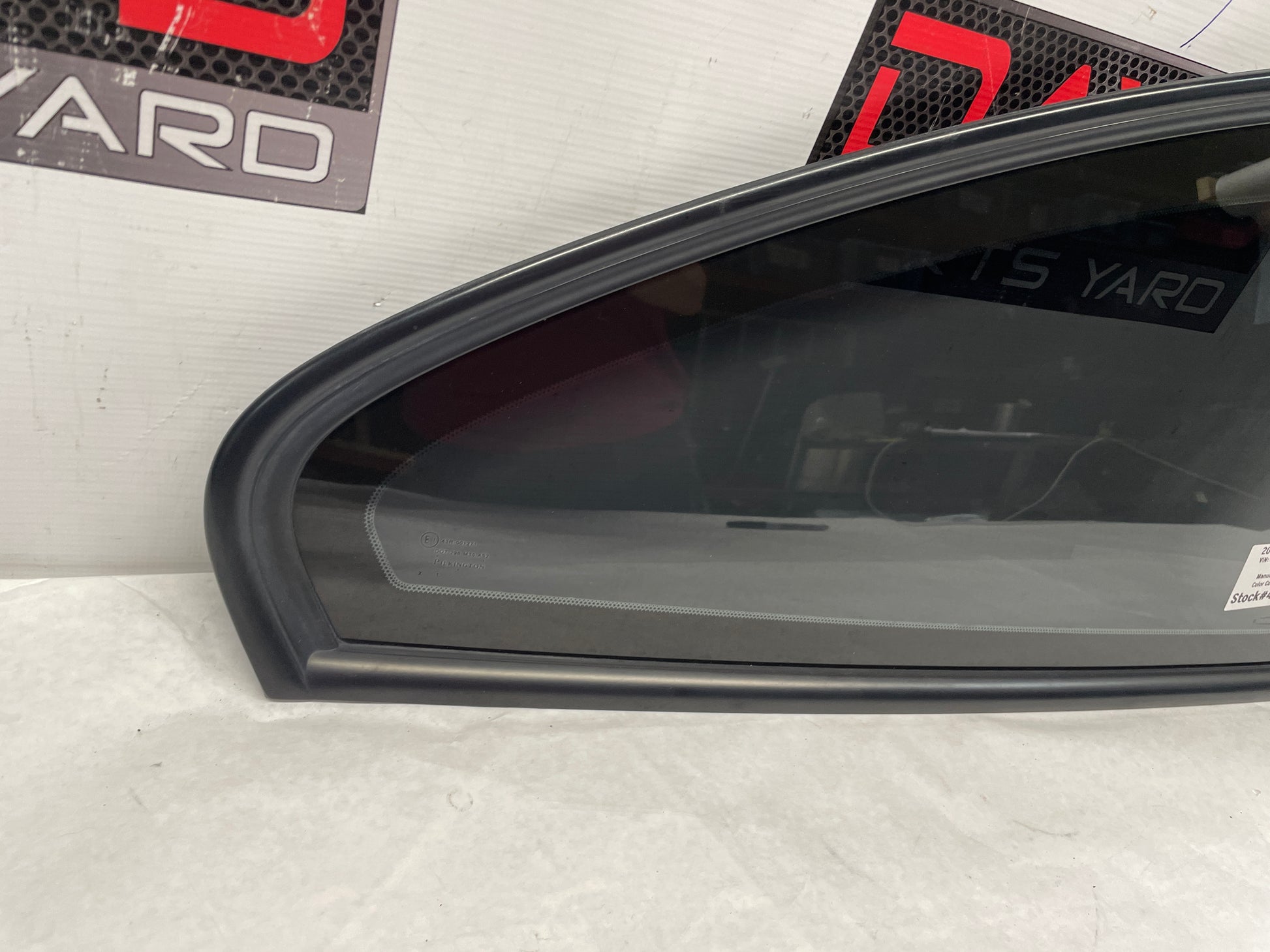 2005 Pontiac GTO RH Passenger Rear Quarter Window Glass OEM - Day's Parts Yard
