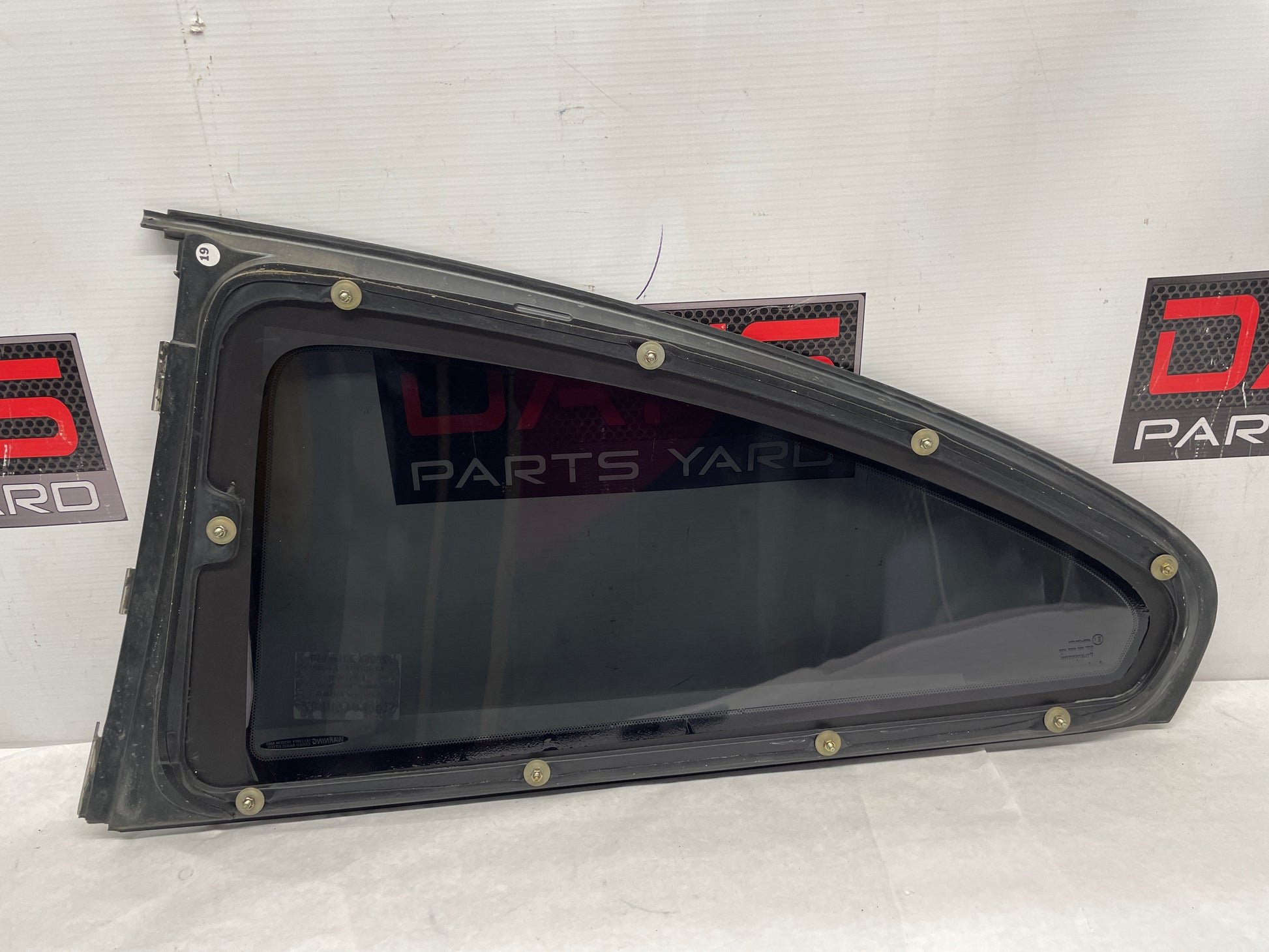 2005 Pontiac GTO RH Passenger Rear Quarter Window Glass OEM - Day's Parts Yard