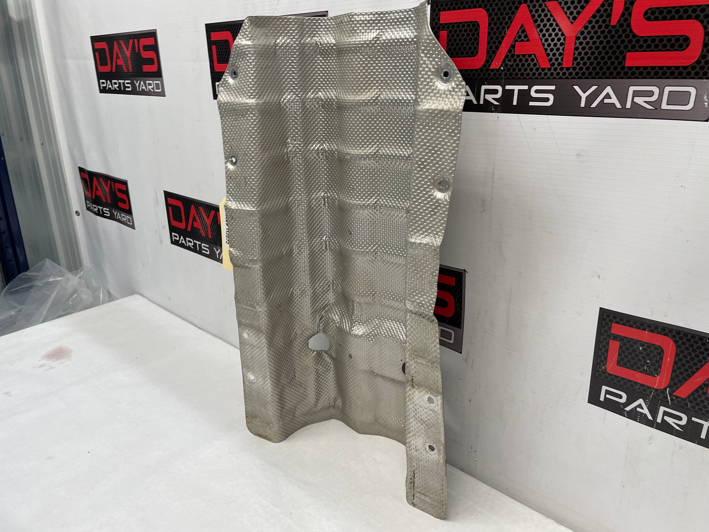 2015 Chevy SS Sedan Transmission Tunnel Exhaust Heat Shield OEM - Day's Parts Yard