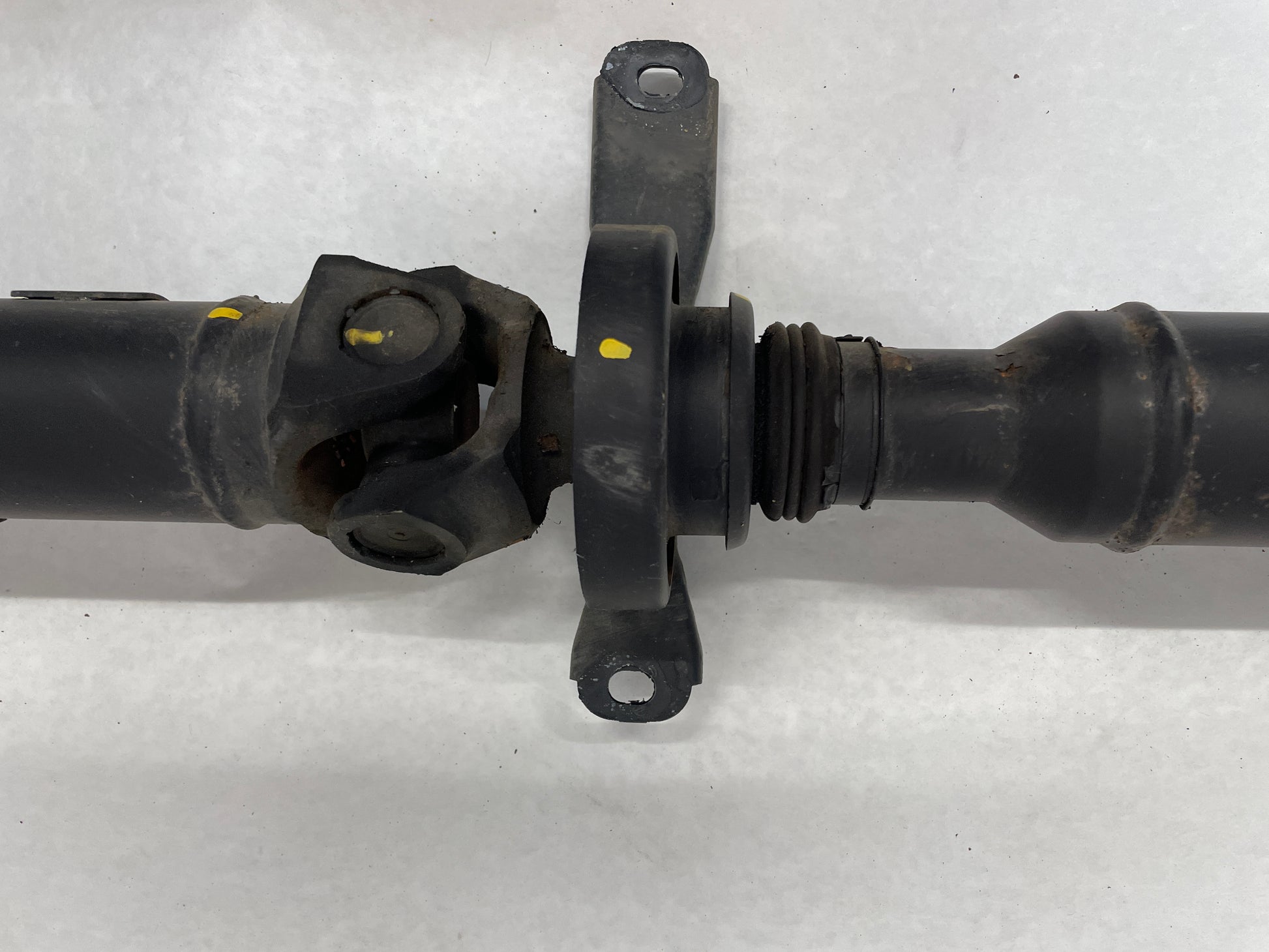 2015 Chevy SS Sedan Automatic Driveshaft Drive Shaft Propeller OEM - Day's Parts Yard