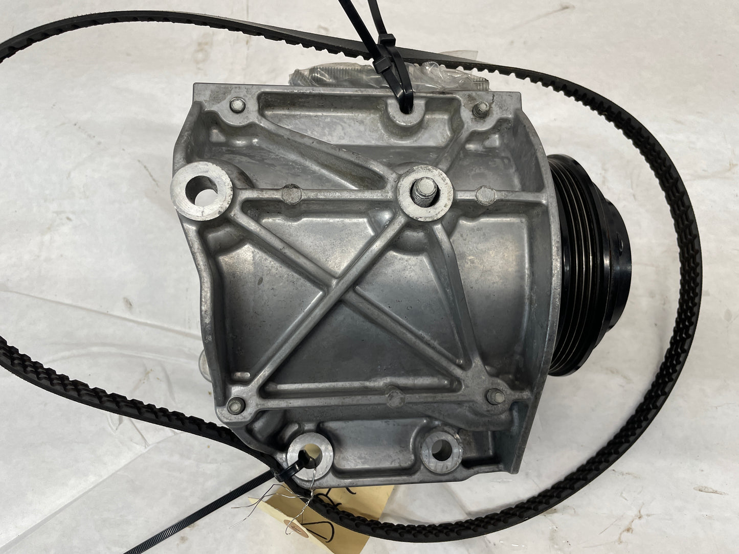 2013 Chevy Camaro ZL1 AC A/C Air Conditioner Compressor & Bracket OEM