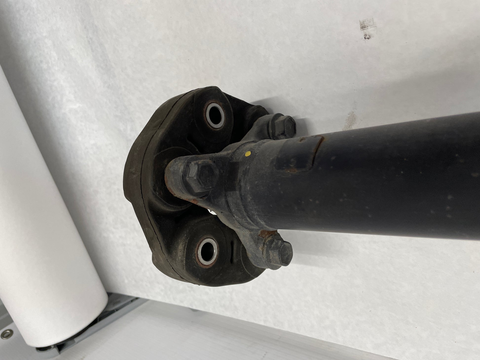 2015 Chevy SS Sedan Automatic Driveshaft Drive Shaft Propeller OEM - Day's Parts Yard