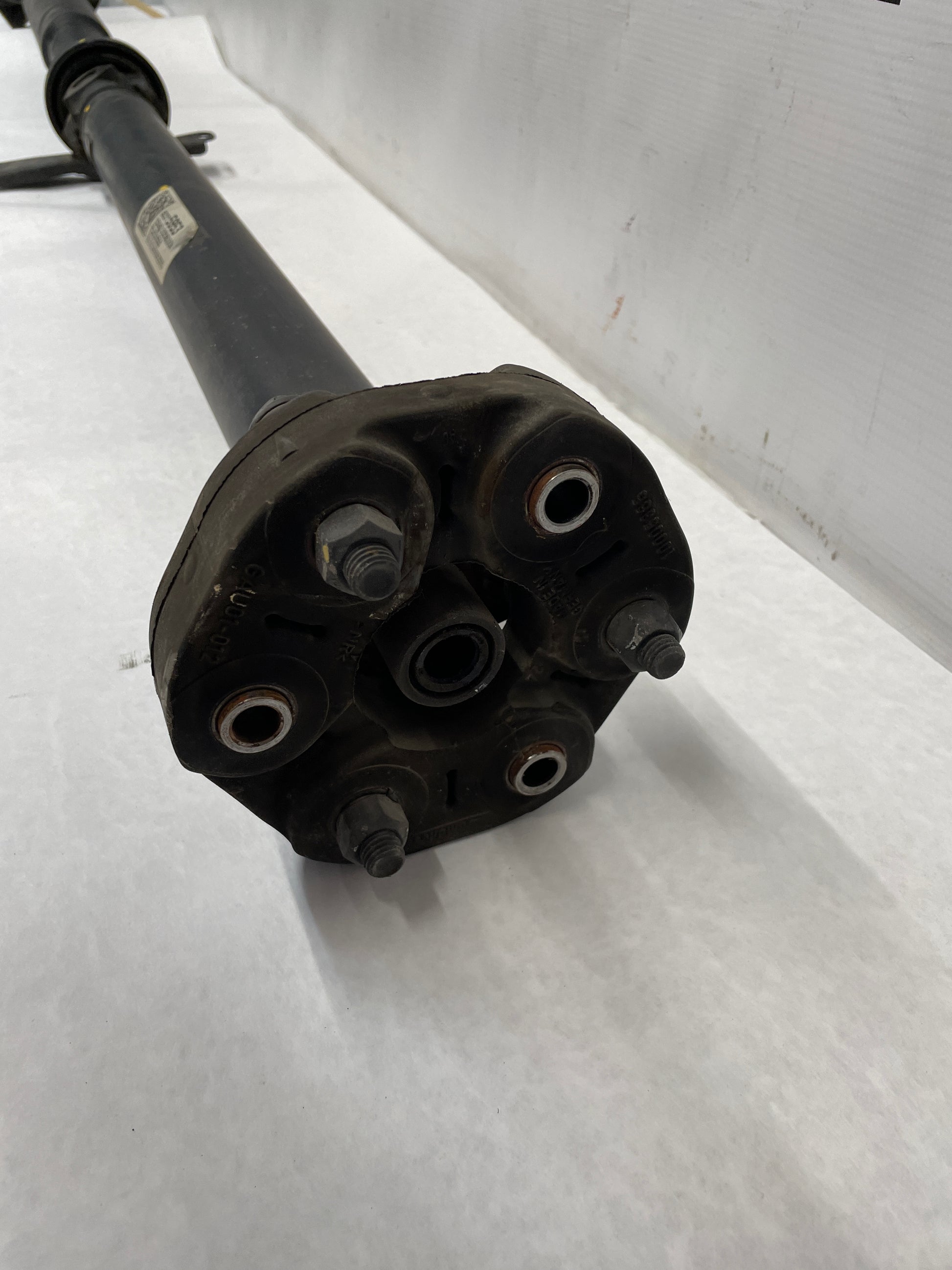 2015 Chevy SS Sedan Automatic Driveshaft Drive Shaft Propeller OEM - Day's Parts Yard