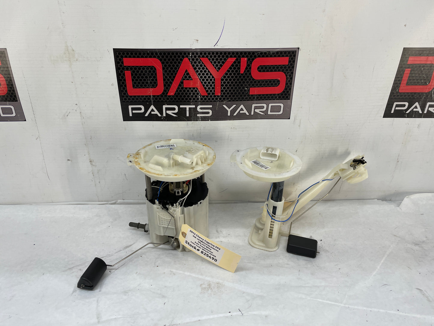 2013 Chevy Caprice PPV Fuel Pump and Level Sending Unit Assembly OEM - Day's Parts Yard