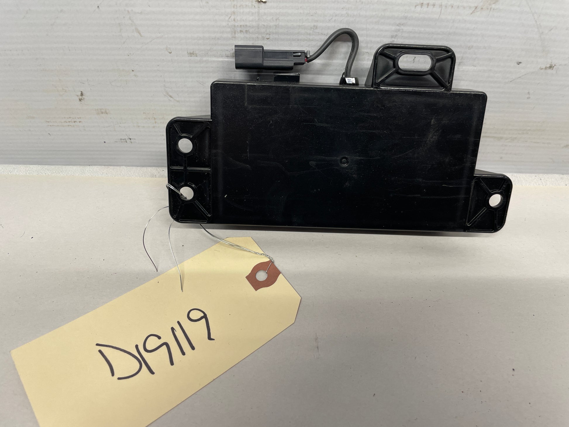 2014 Chevy SS Sedan OnStar Battery Backup Control Module OEM - Day's Parts Yard