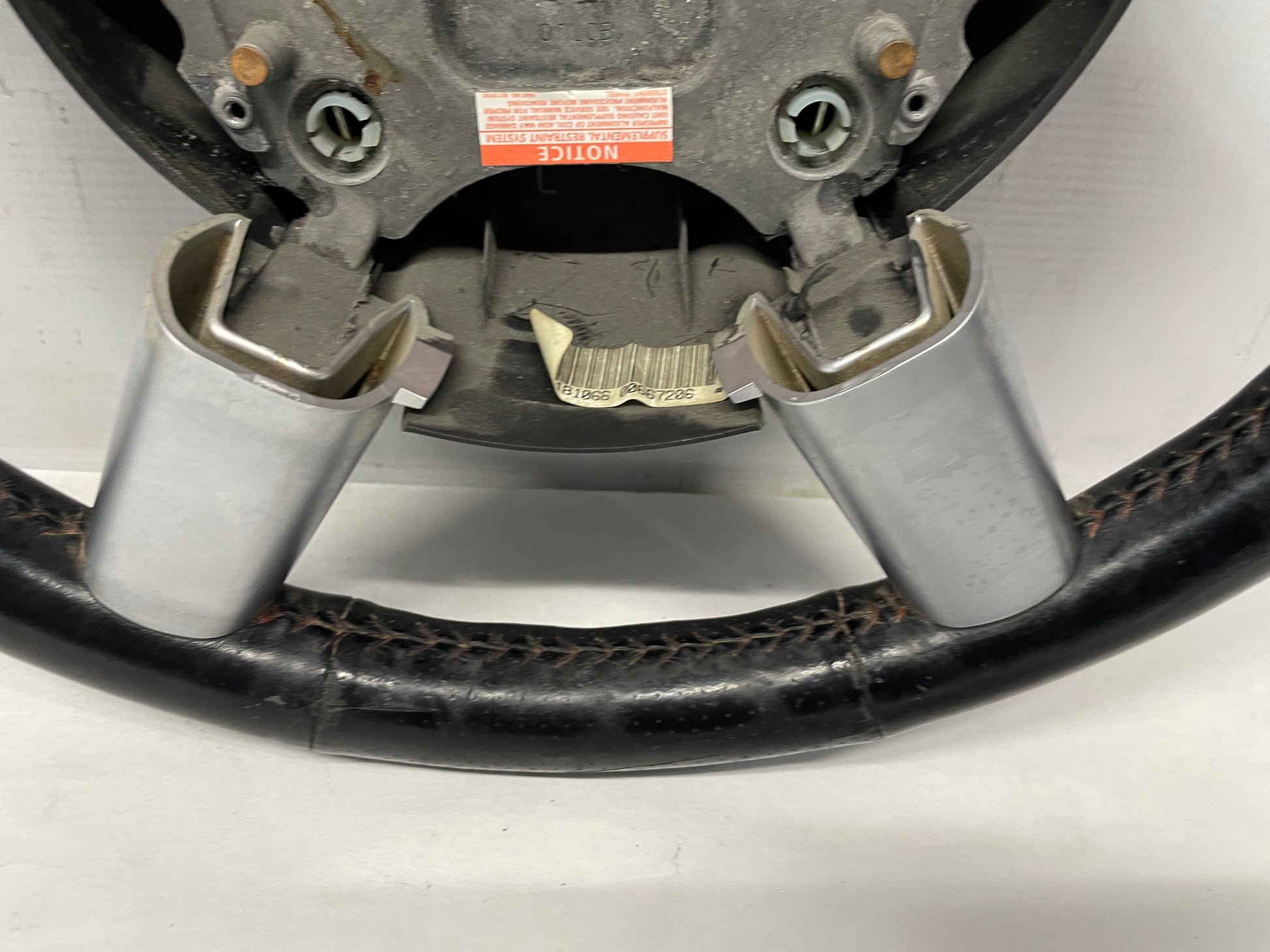 2006 Pontiac GTO Steering Wheel OEM - Day's Parts Yard