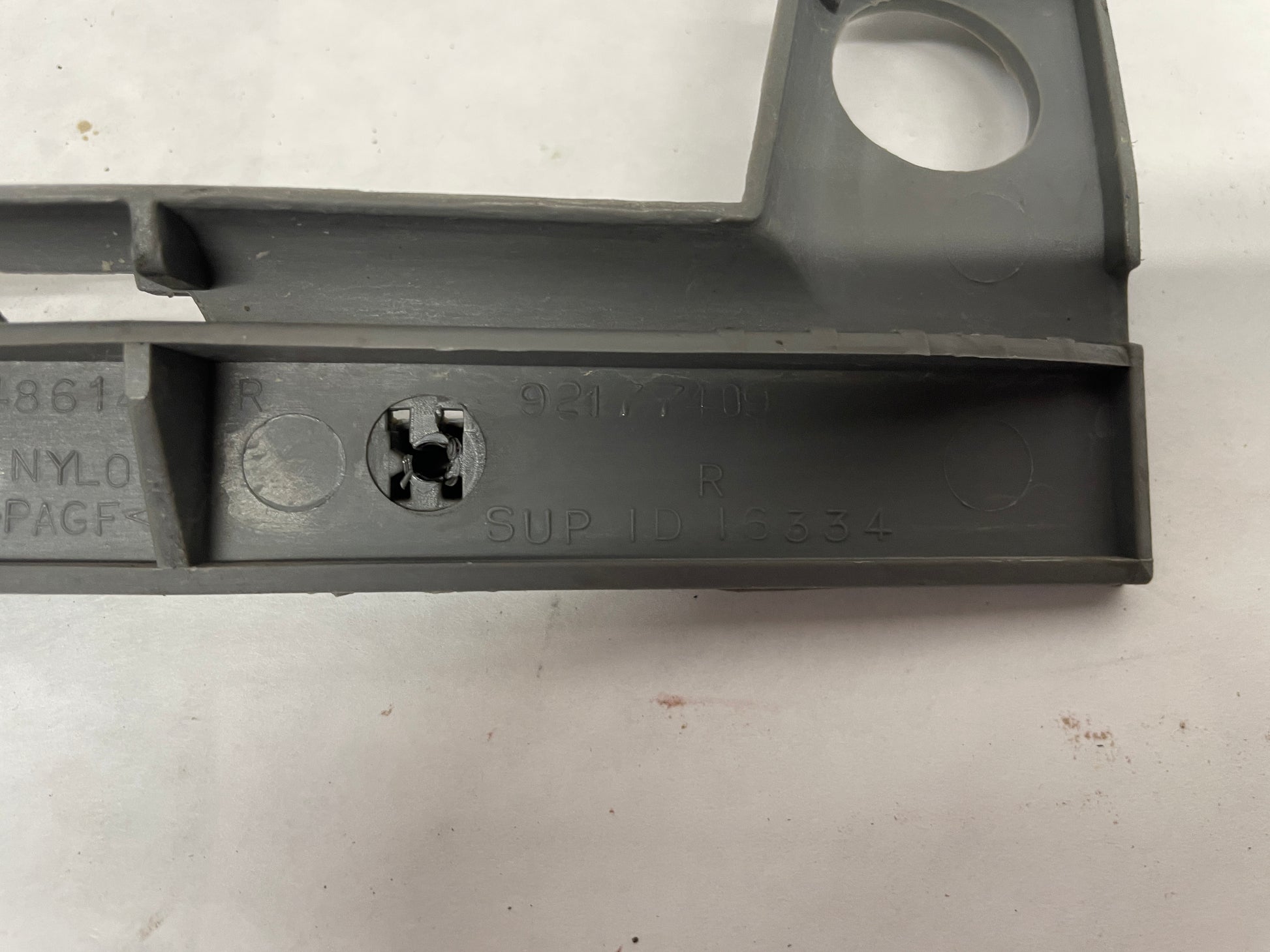2005 Pontiac GTO RH Passenger Front Bumper Fender Brackets Guide OEM - Day's Parts Yard