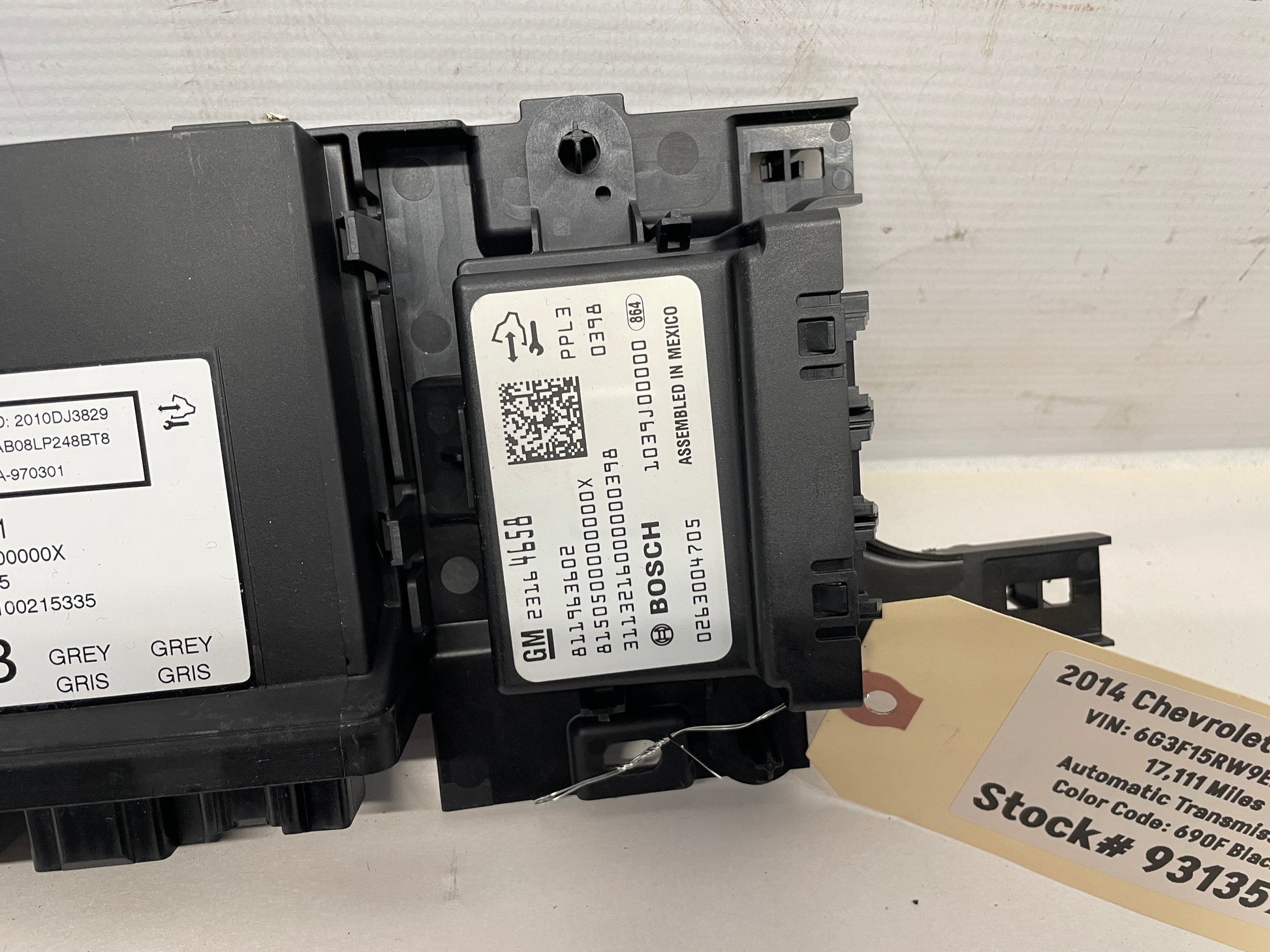 2014 Chevy SS Sedan Keyless Entry Parking Aid Control Module w/ Bracket OEM - Day's Parts Yard