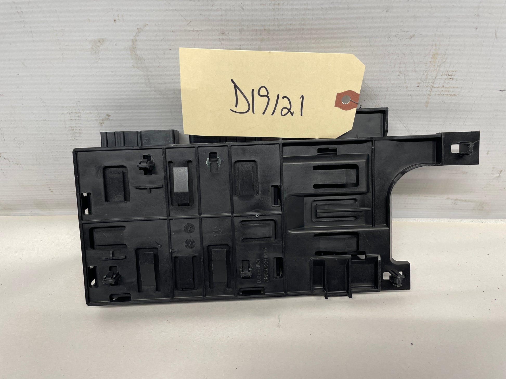 2014 Chevy SS Sedan Keyless Entry Parking Aid Control Module w/ Bracket OEM - Day's Parts Yard
