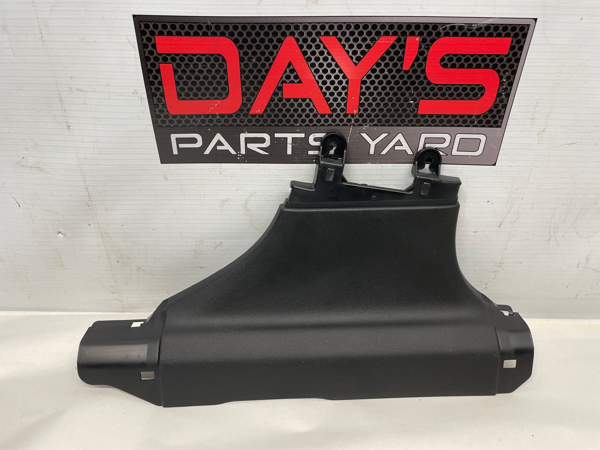 2014 Chevy SS Sedan RH Passenger Lower B Pillar Carpet Retainer OEM - Day's Parts Yard