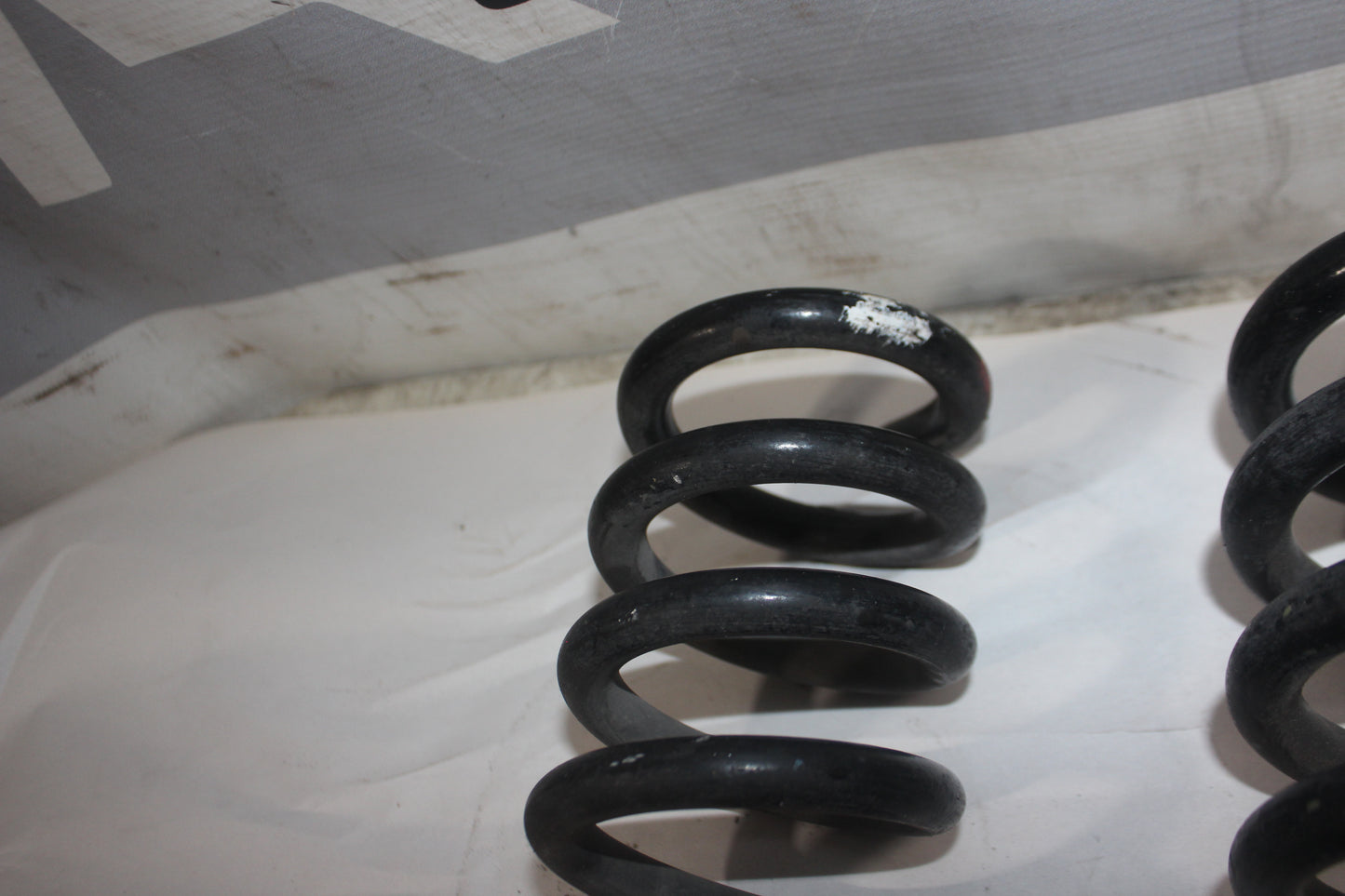 2016 Cadillac CTS-V Rear Coil Spring Set OEM