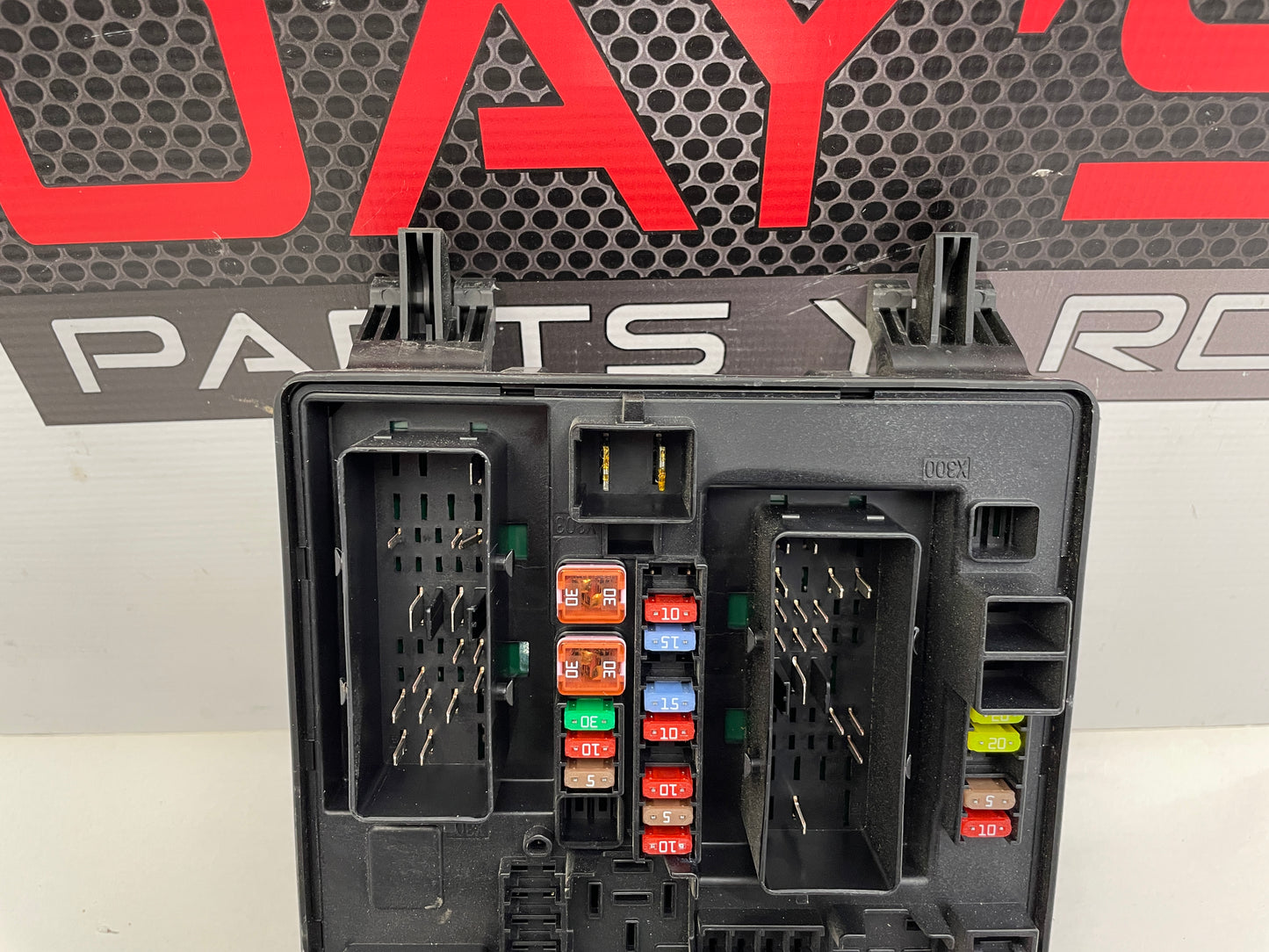 2014 Chevy SS Sedan Rear Fuse Box Relay OEM