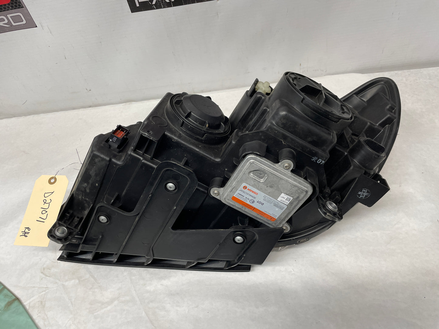 2017 Chevy SS Sedan RH Passenger Head Light Lamp Headlight OEM