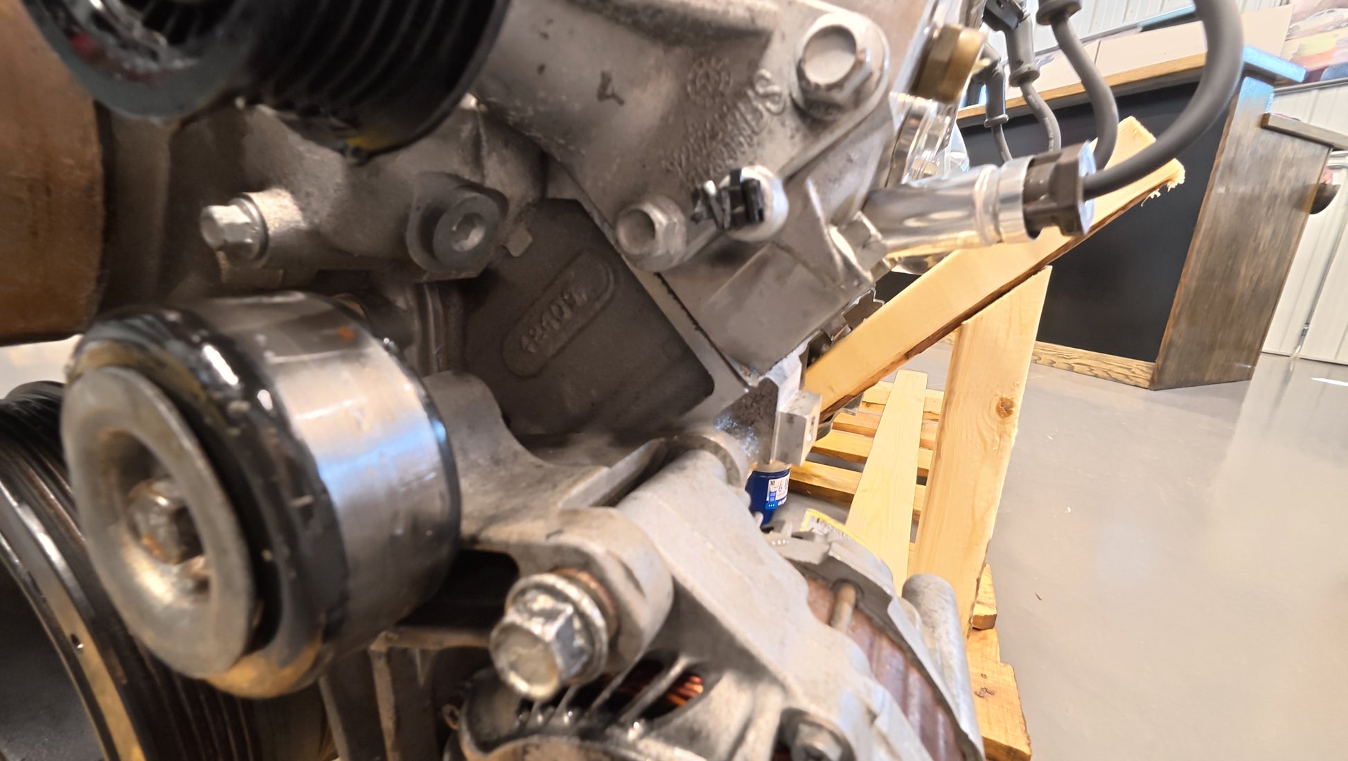 6.2L LS3 Engine 6L80 Automatic Transmission Drivetrain Pullout 415HP 68K - Day's Parts Yard