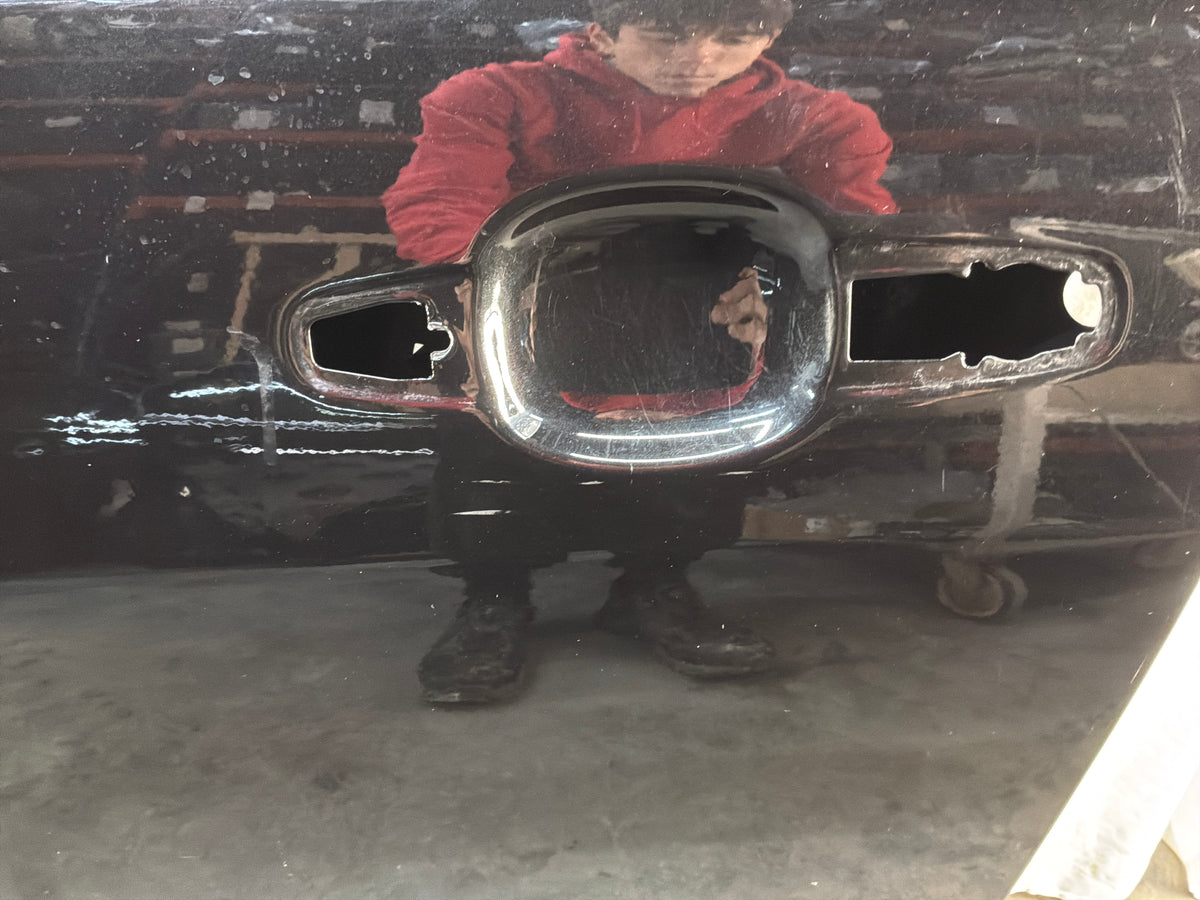Lh front door - Day's Parts Yard