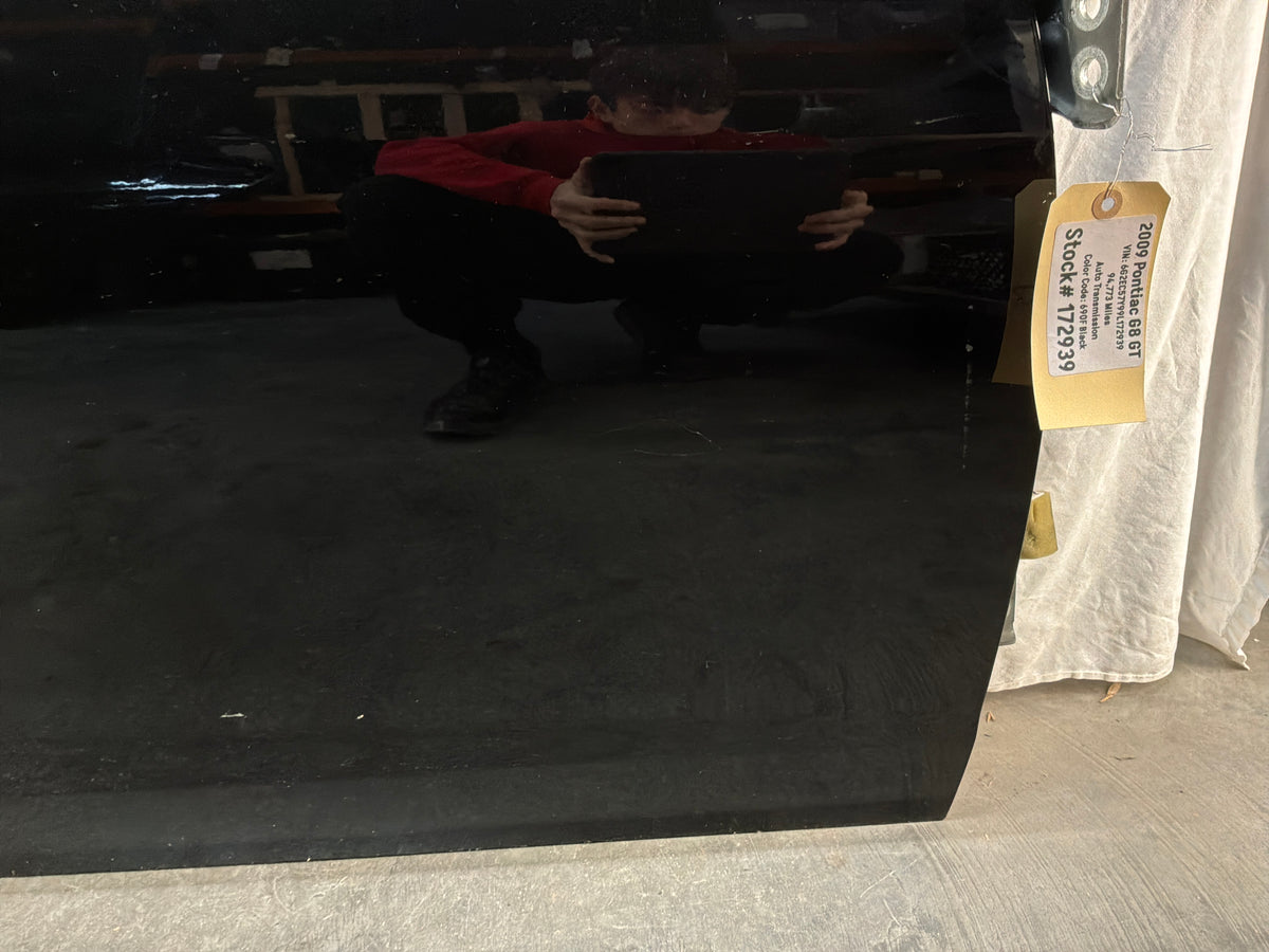 Rh front door - Day's Parts Yard