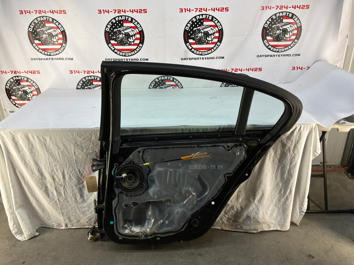 Rh rear door - Day's Parts Yard