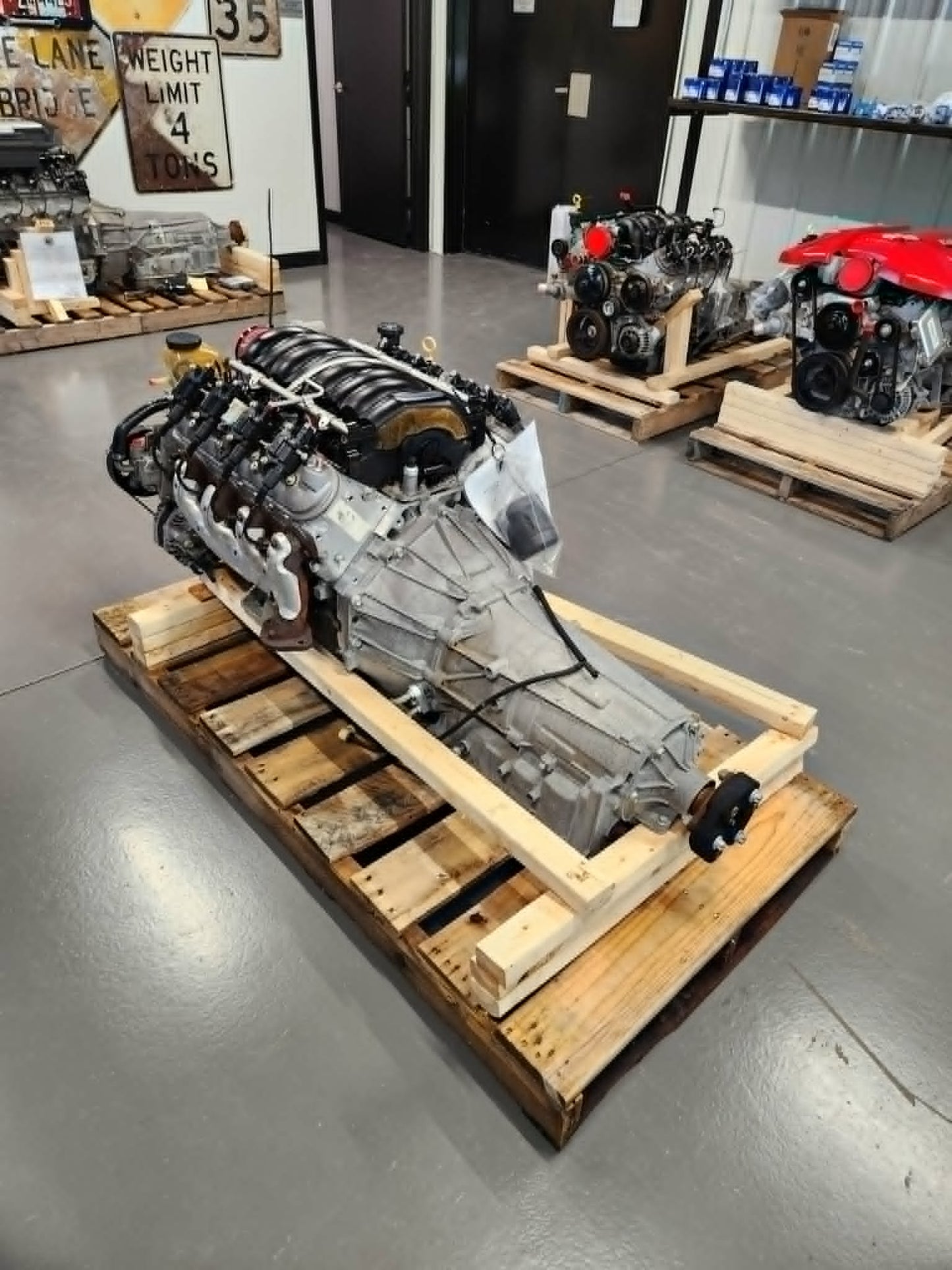 6.0L L76 LS2 Engine 6L80 Automatic Transmission Drivetrain Pullout 97k