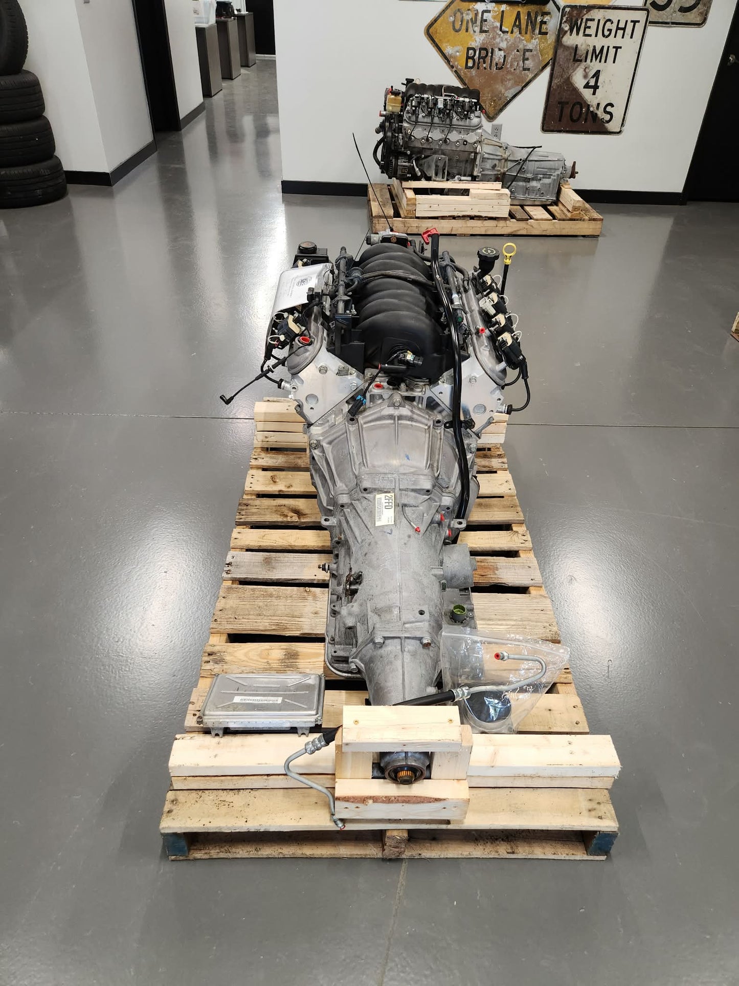 5.7 LS1 Engine 4L60 Automatic Transmission Drivetrain Pullout 104k