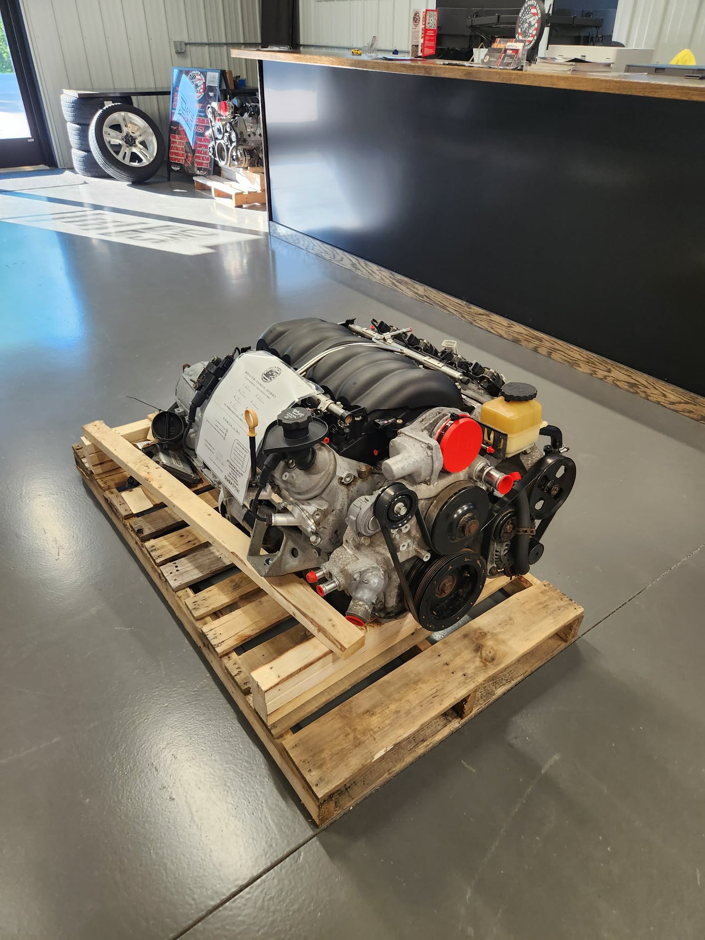 6.0L L77 L76 LS2 Engine 6L80 Automatic Transmission Drivetrain Pullout 119k