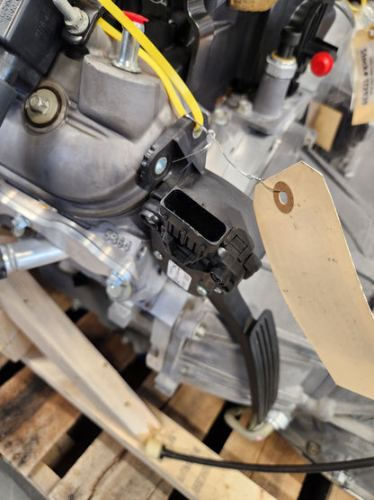 6.0L L76 LS2 Engine 6L80 Automatic Transmission Drivetrain Pullout 94K