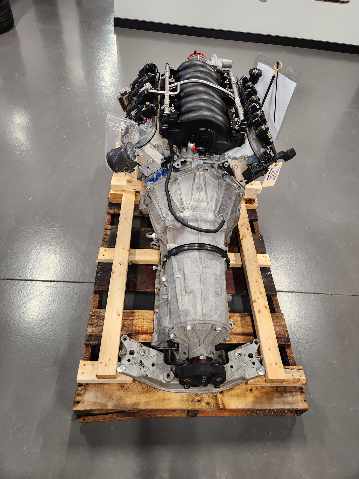 6.0L L77 L76 LS2 Engine 6L80 Automatic Transmission Drivetrain Pullout 355HP 107k