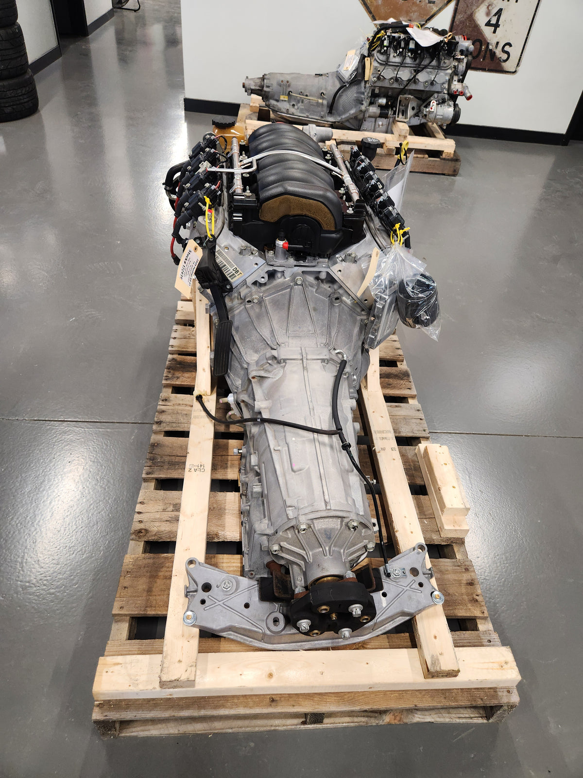 6.0L L76 LS2 Engine 6L80 Automatic Transmission Drivetrain Pullout 94K