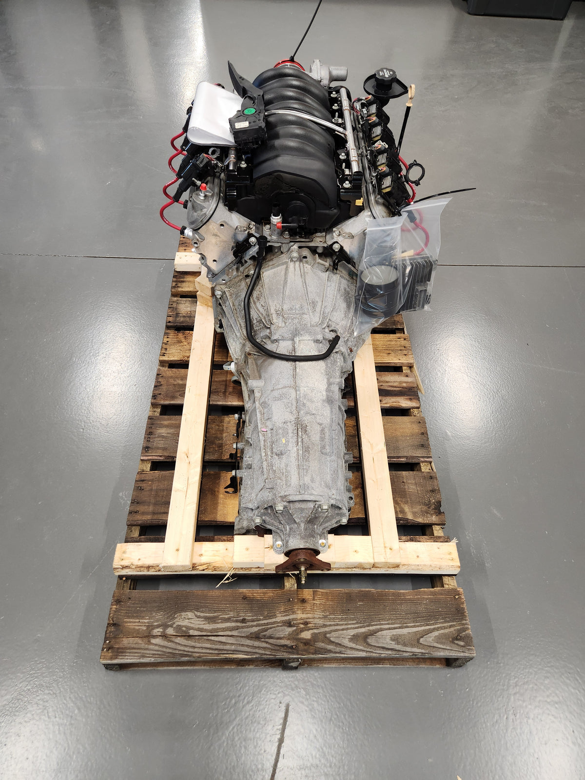 6.0L L77 L76 LS2 Engine 6L80 Automatic Transmission Drivetrain Pullout 355HP 123k