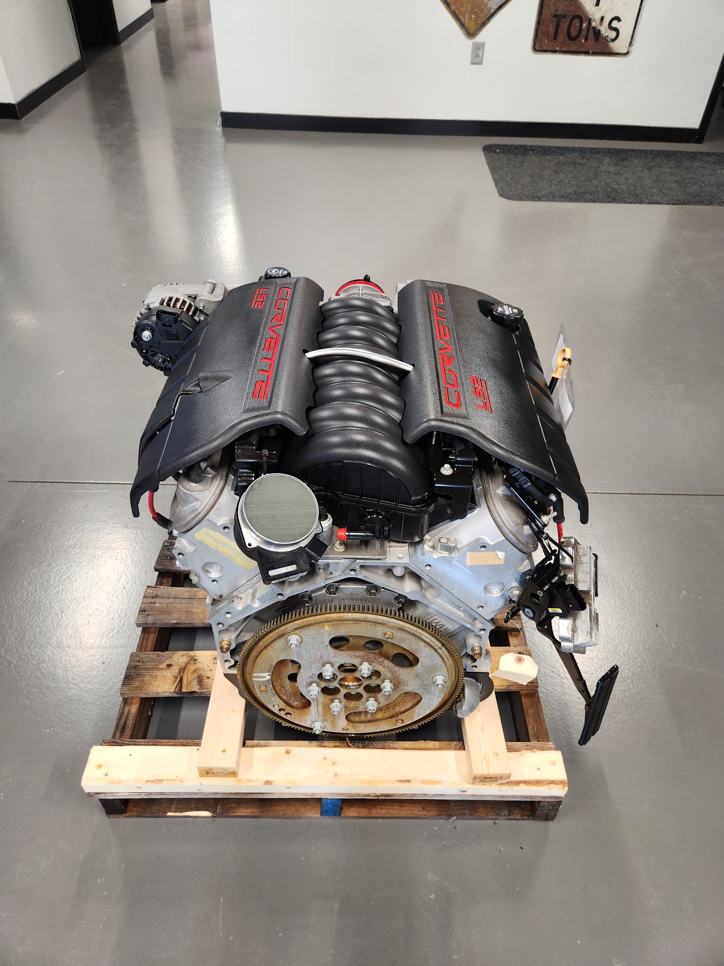 C6 Corvette 6.0L LS2 Engine Motor Pullout 400HP